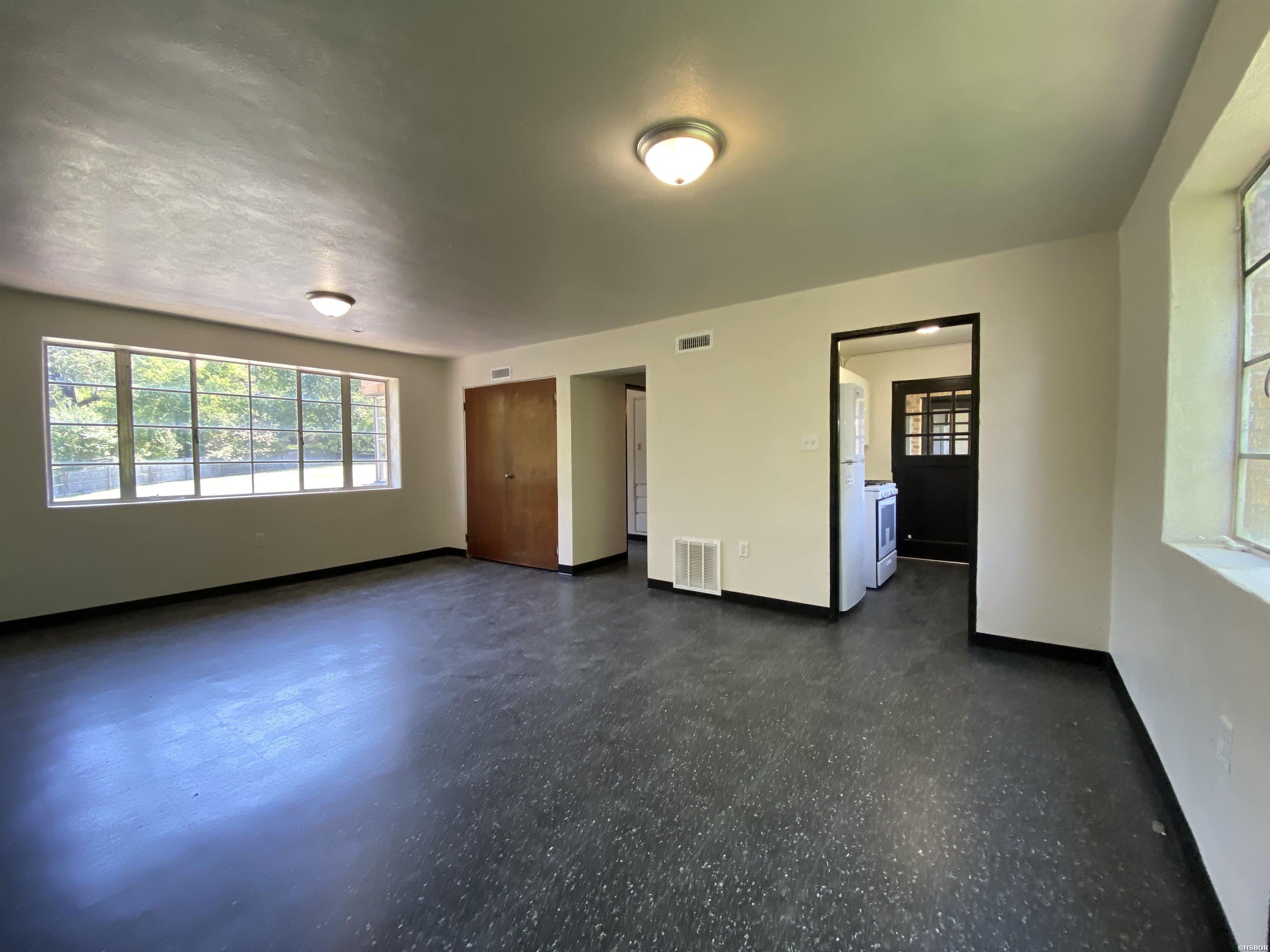 1007 Park Avenue Property Photo 11