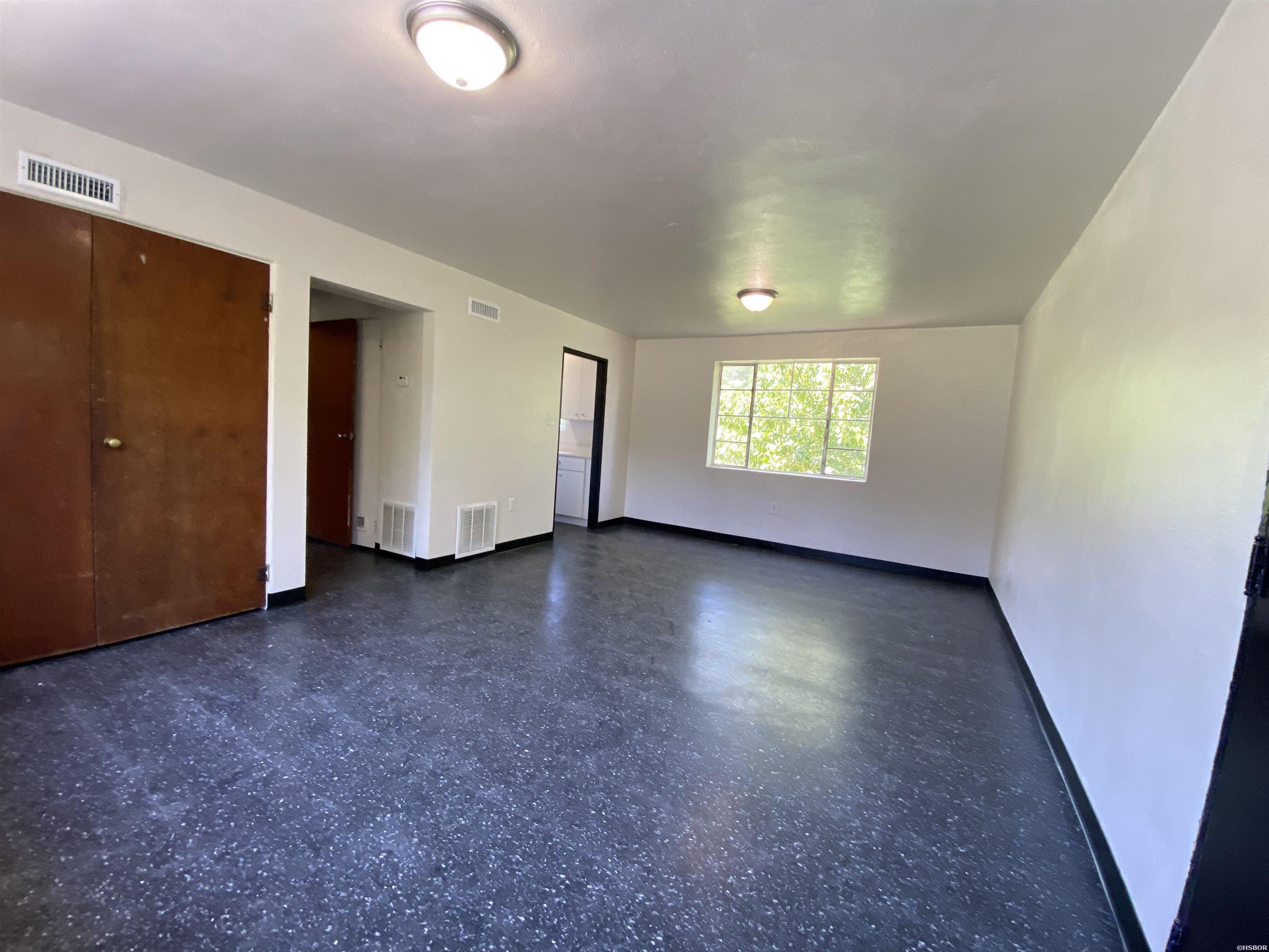 1007 Park Avenue Property Photo 12