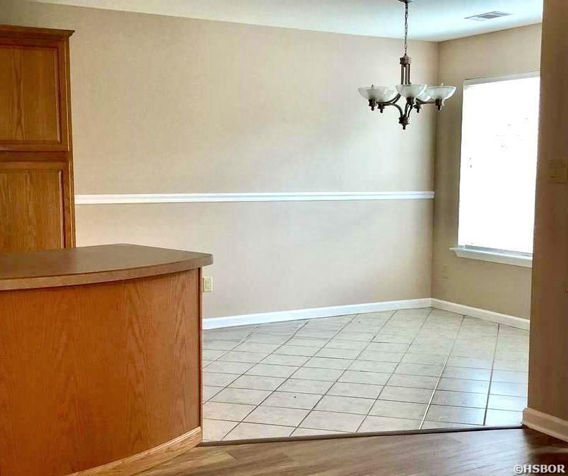 208 Southridge Lane Property Photo 2