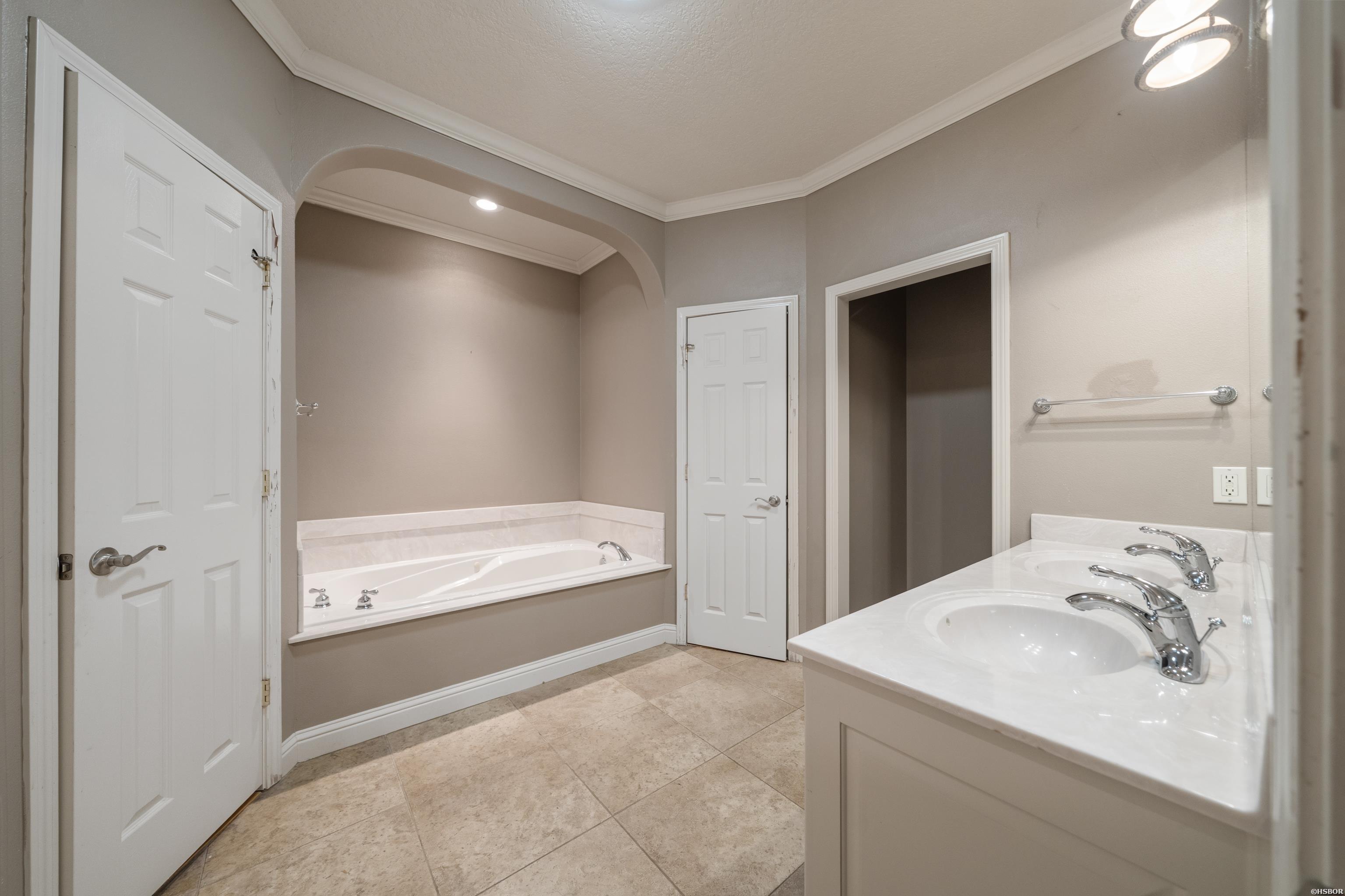 112 Fox Chase Circle Property Photo 20
