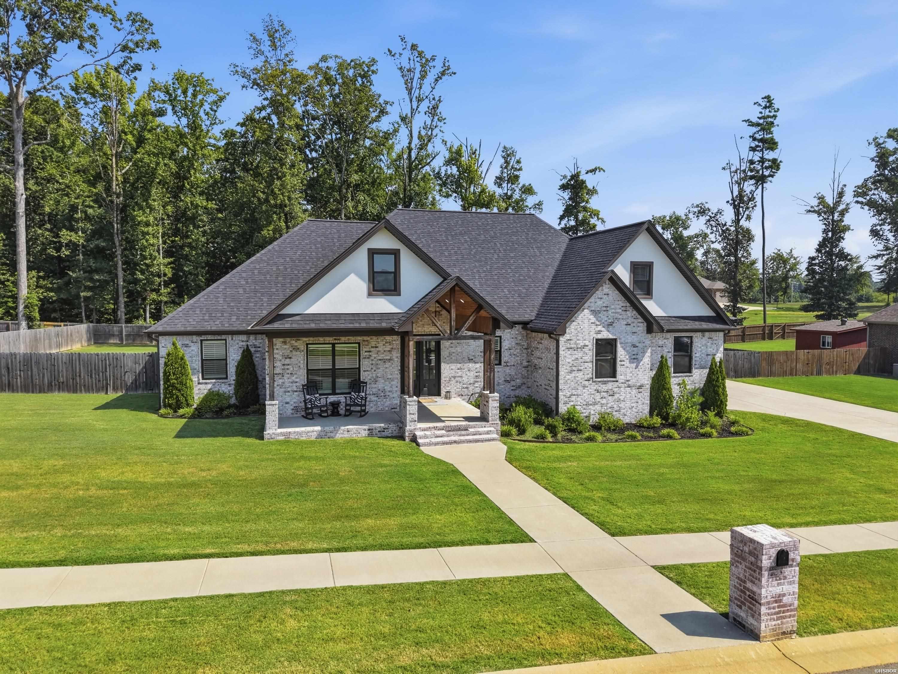 365 Oak Tree Ridge Property Photo 1