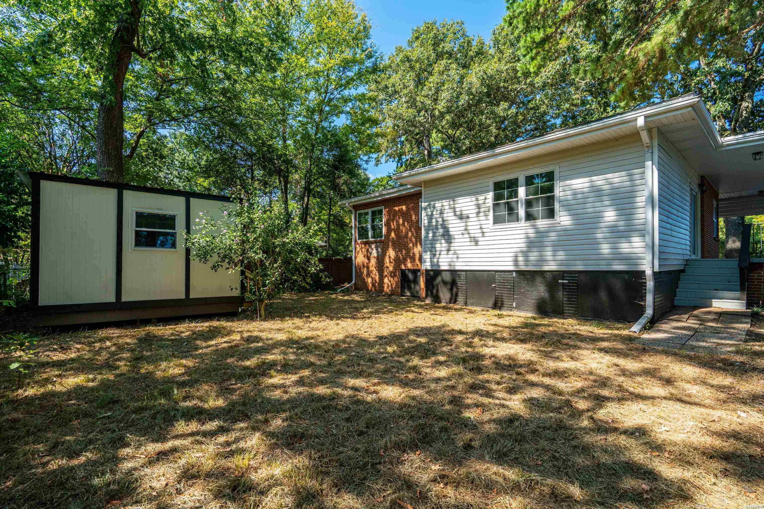 513 Cherry Lane Property Photo 2