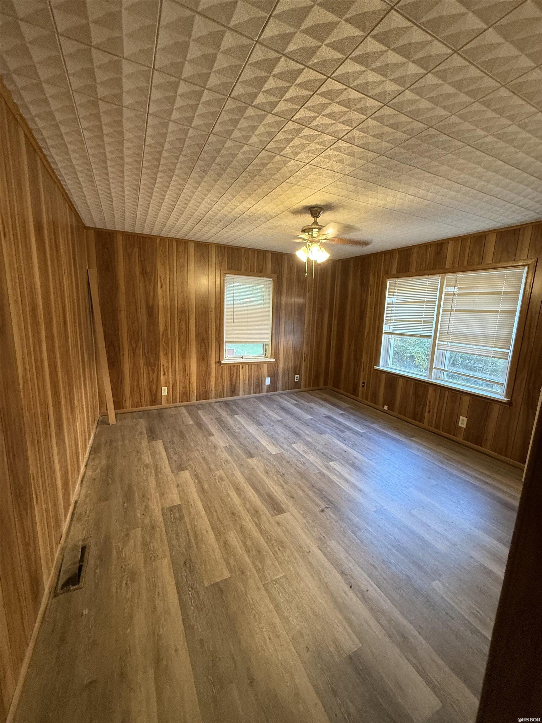 408 Alpine Property Photo 5