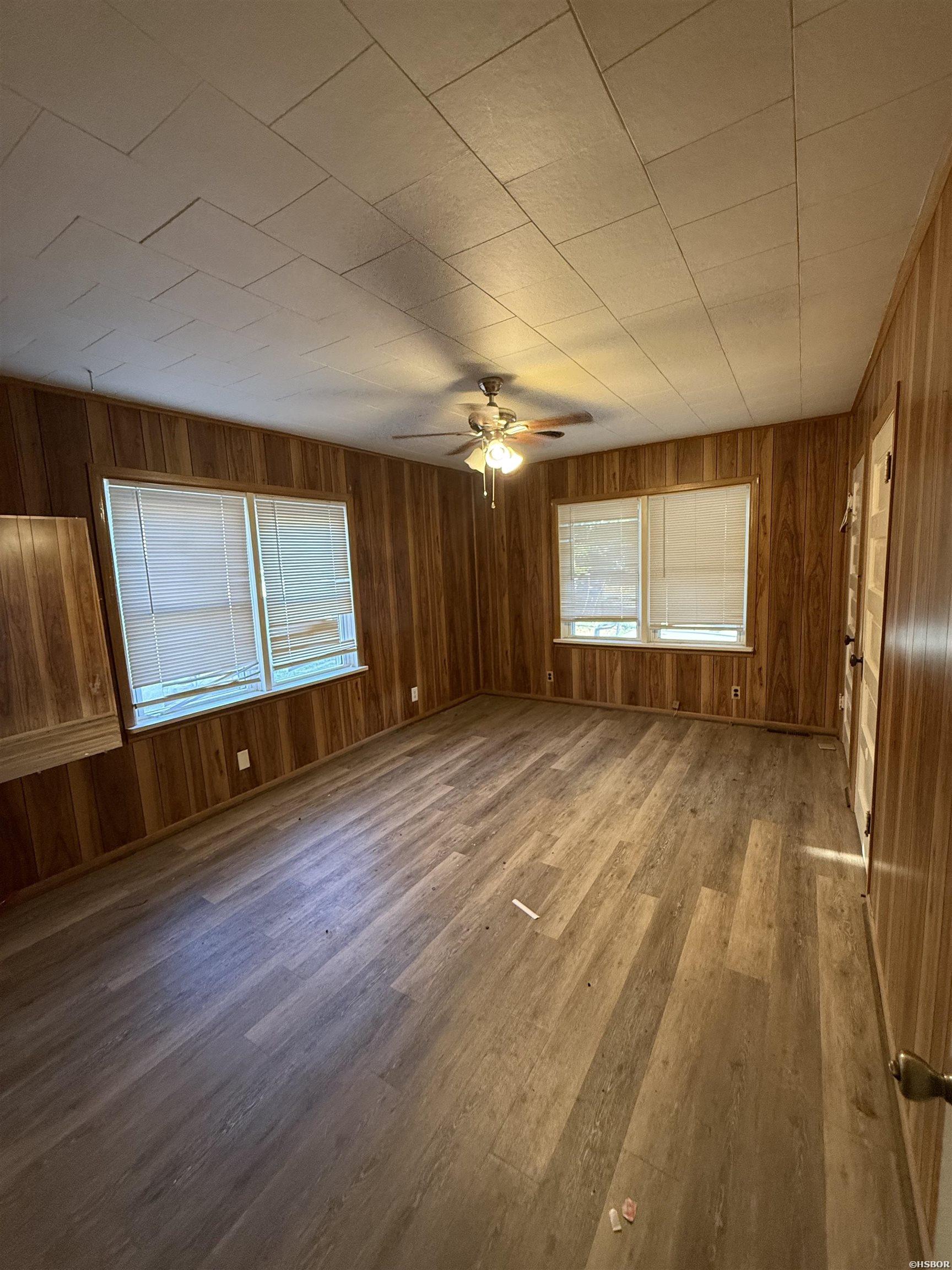 408 Alpine Property Photo 8