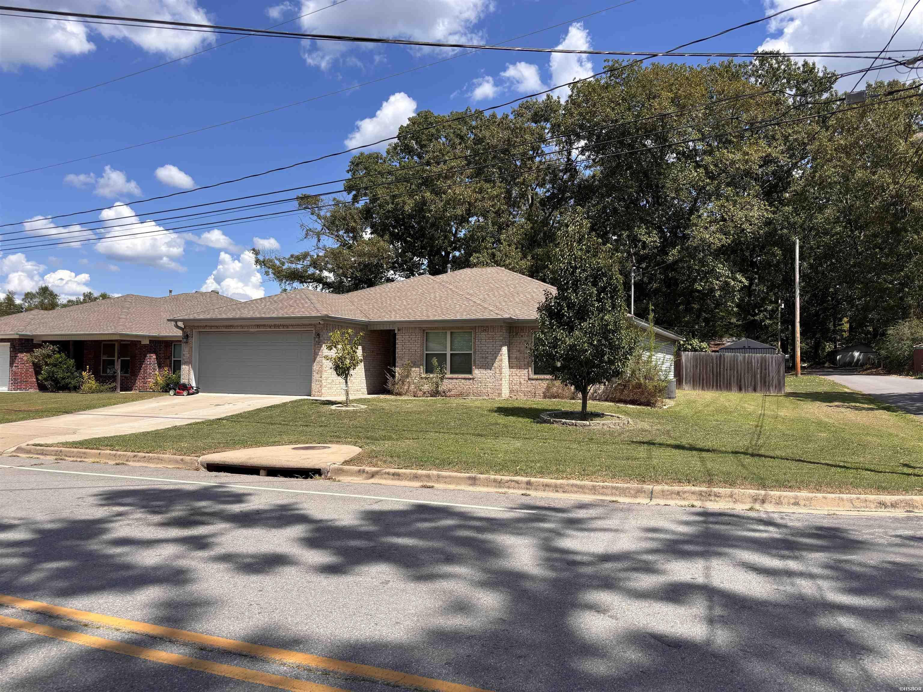 310 S Shady Lane Property Photo 2