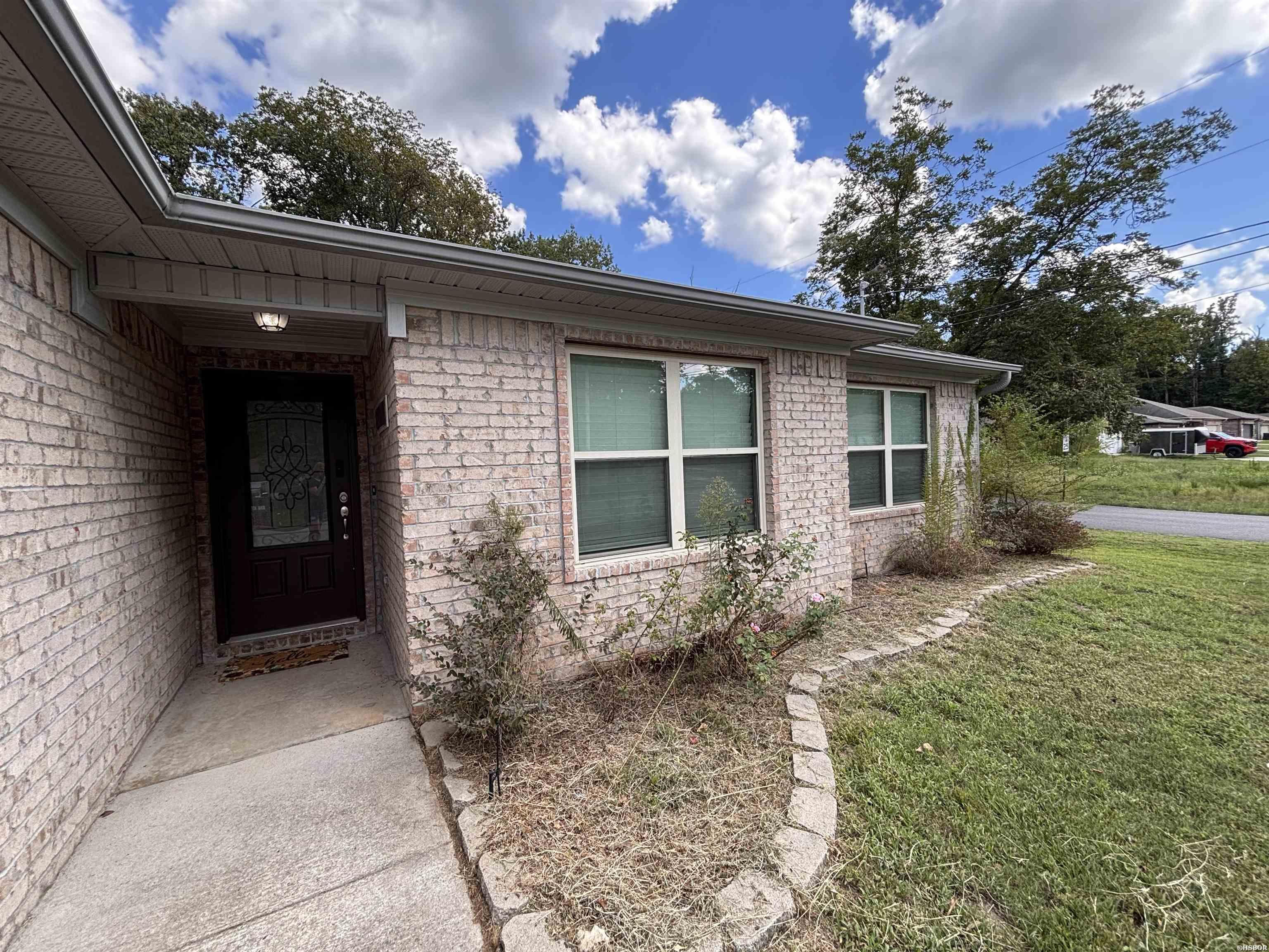 310 S Shady Lane Property Photo 6