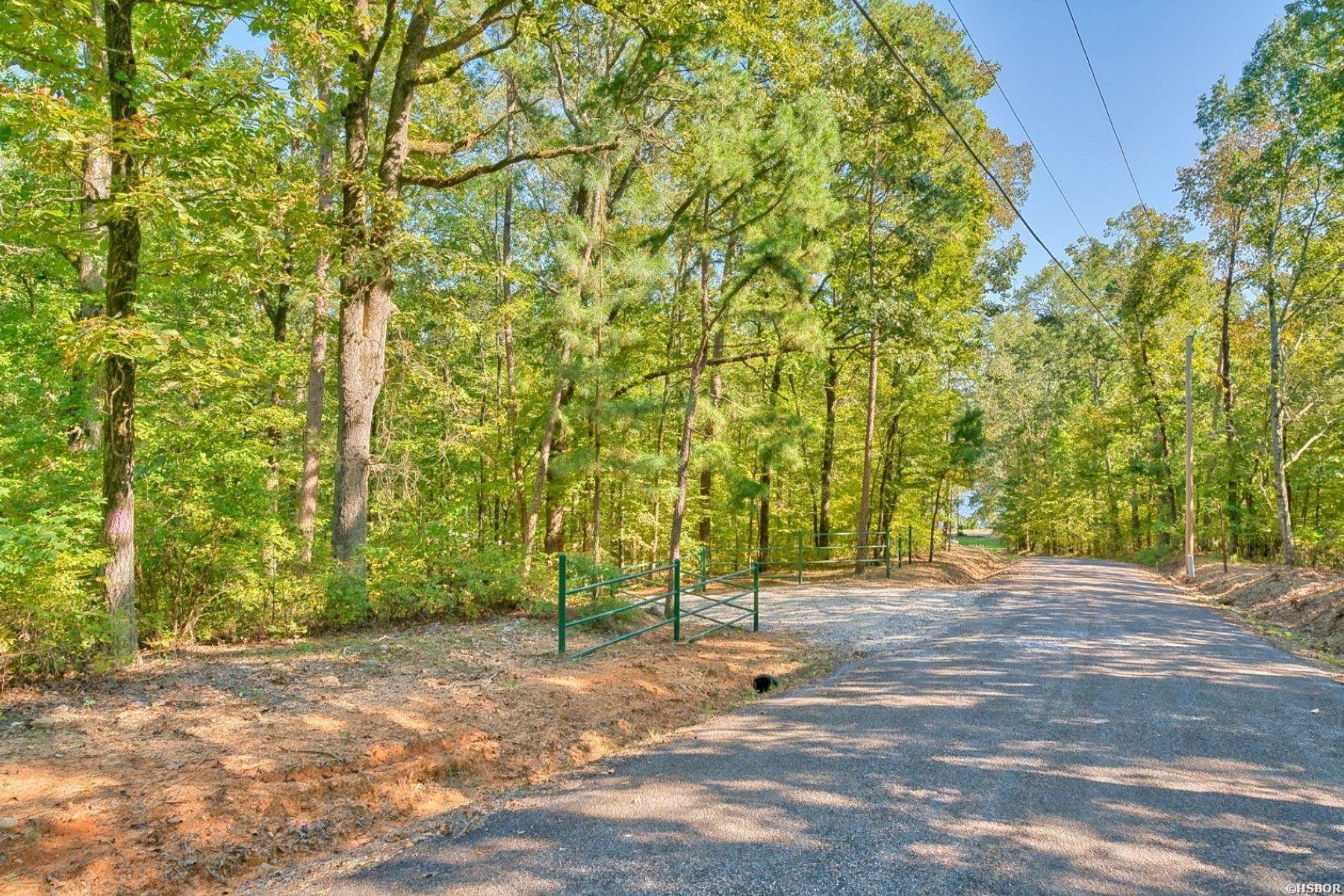 2601 Shady Grove Road Property Photo 3