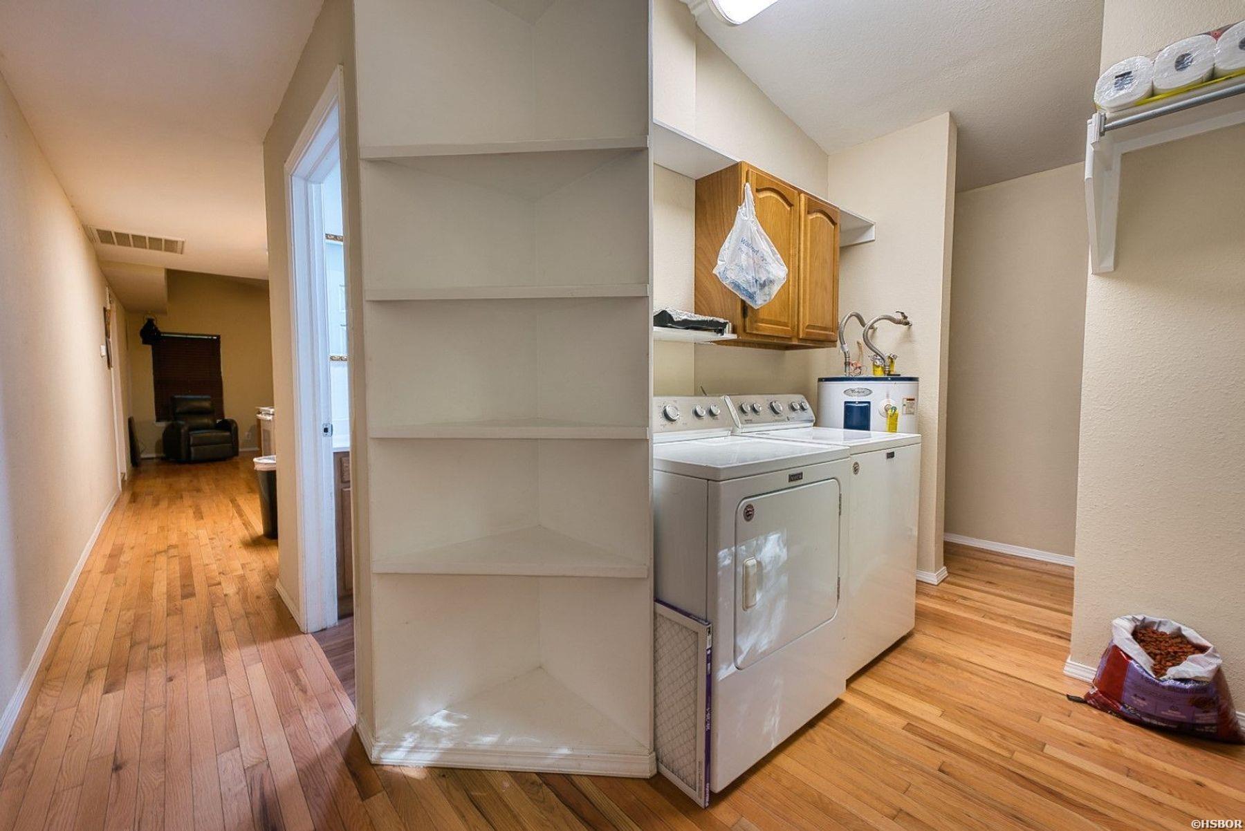2601 Shady Grove Road Property Photo 12