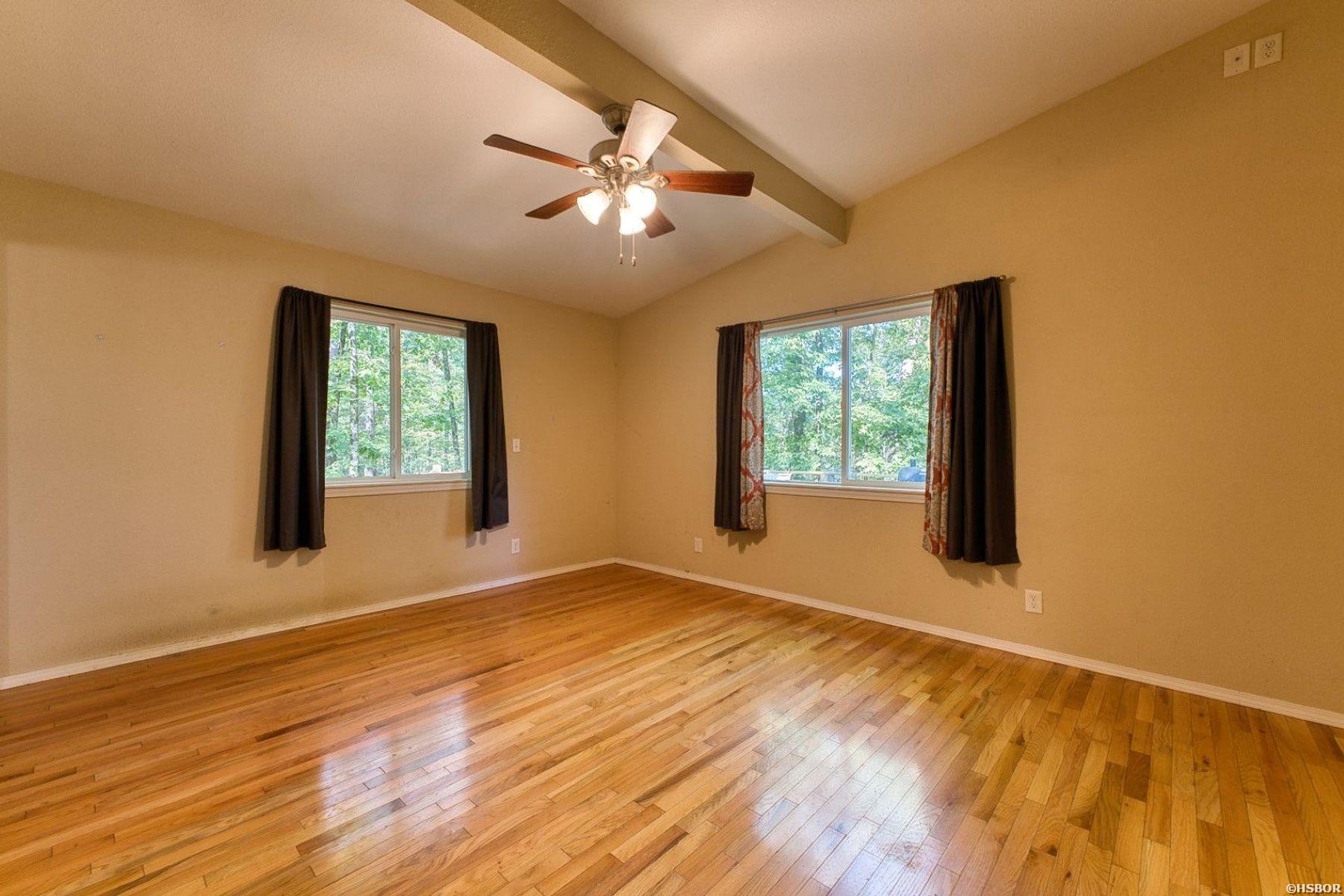2601 Shady Grove Road Property Photo 20
