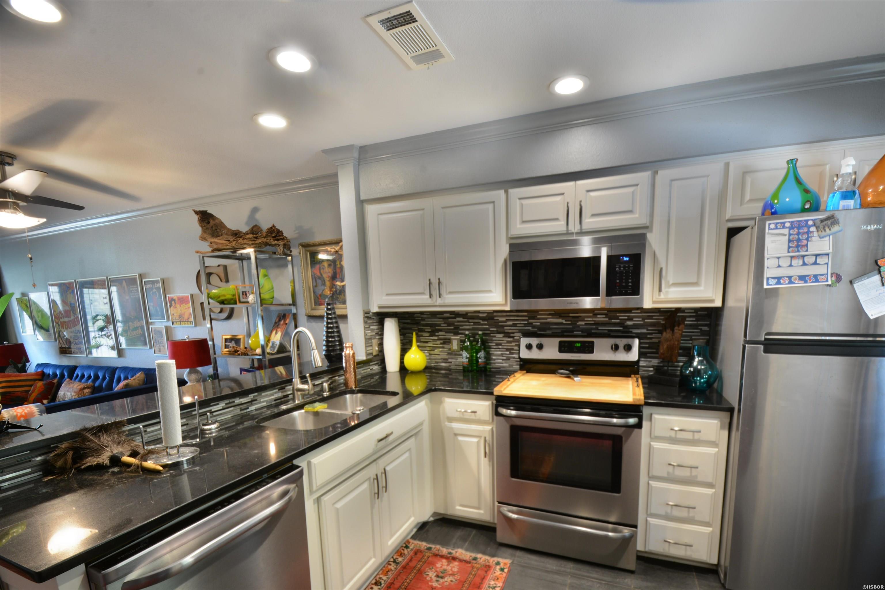 472 Q & R Catherine Park Road Property Photo 2