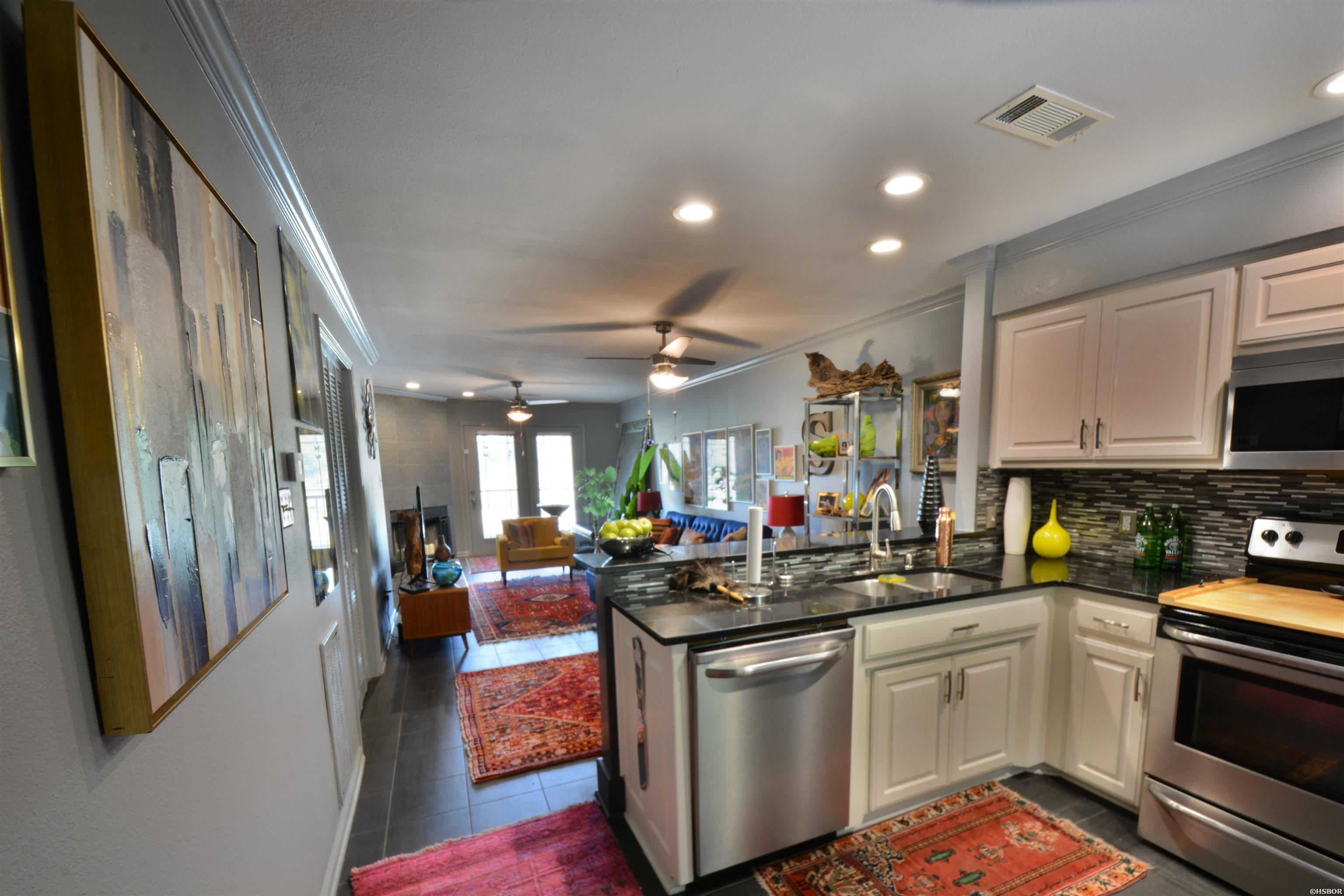 472 Q & R Catherine Park Road Property Photo 3