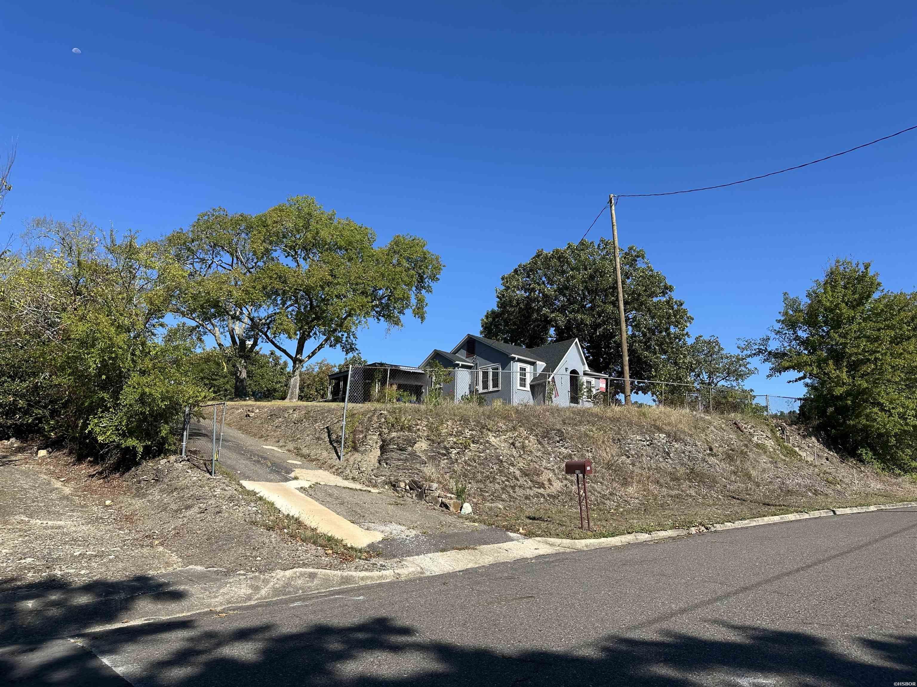 112 OKLAHOMA Street