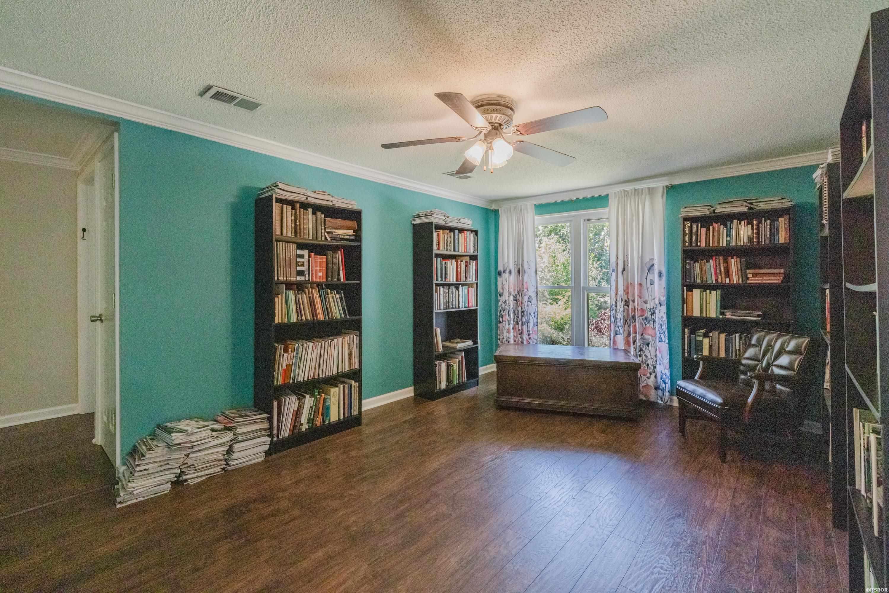 1017 Watson Place Property Photo 6