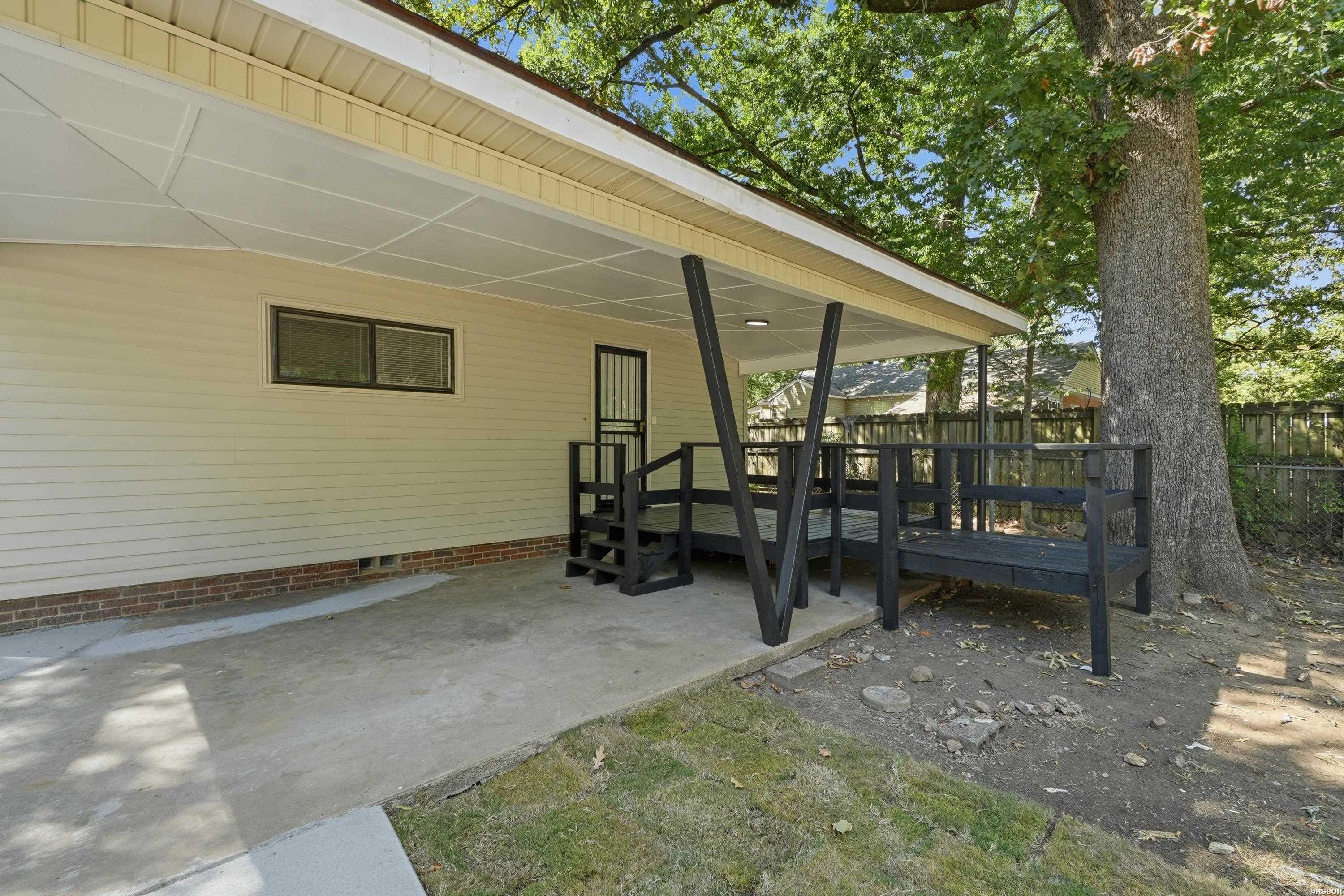 2423 S Tyler Street Property Photo 21