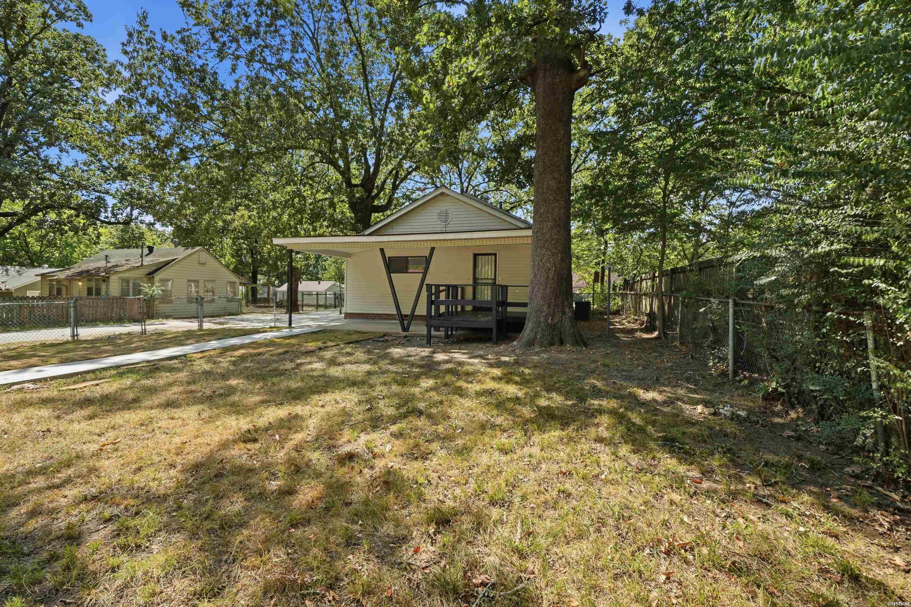 2423 S Tyler Street Property Photo 24