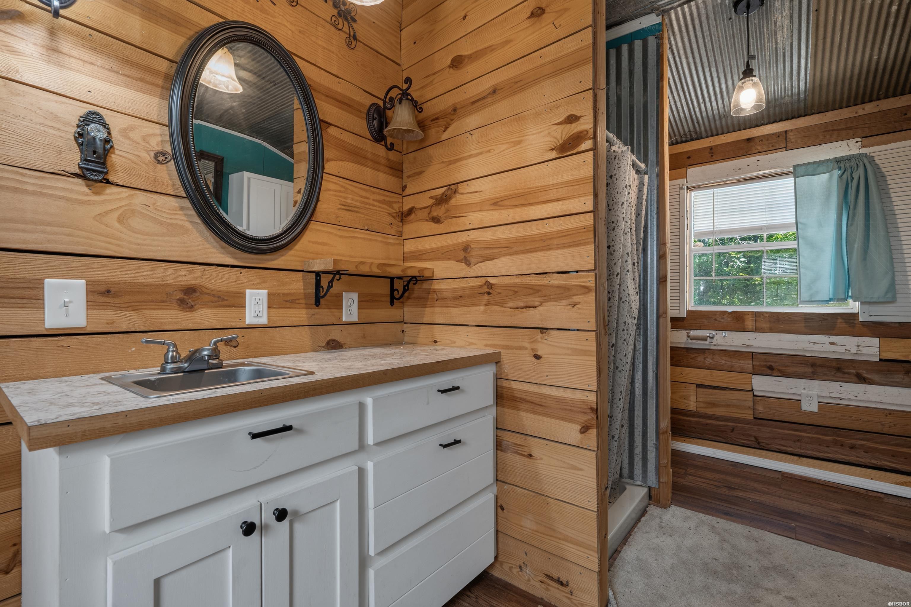 9649 Park Avenue Property Photo 17