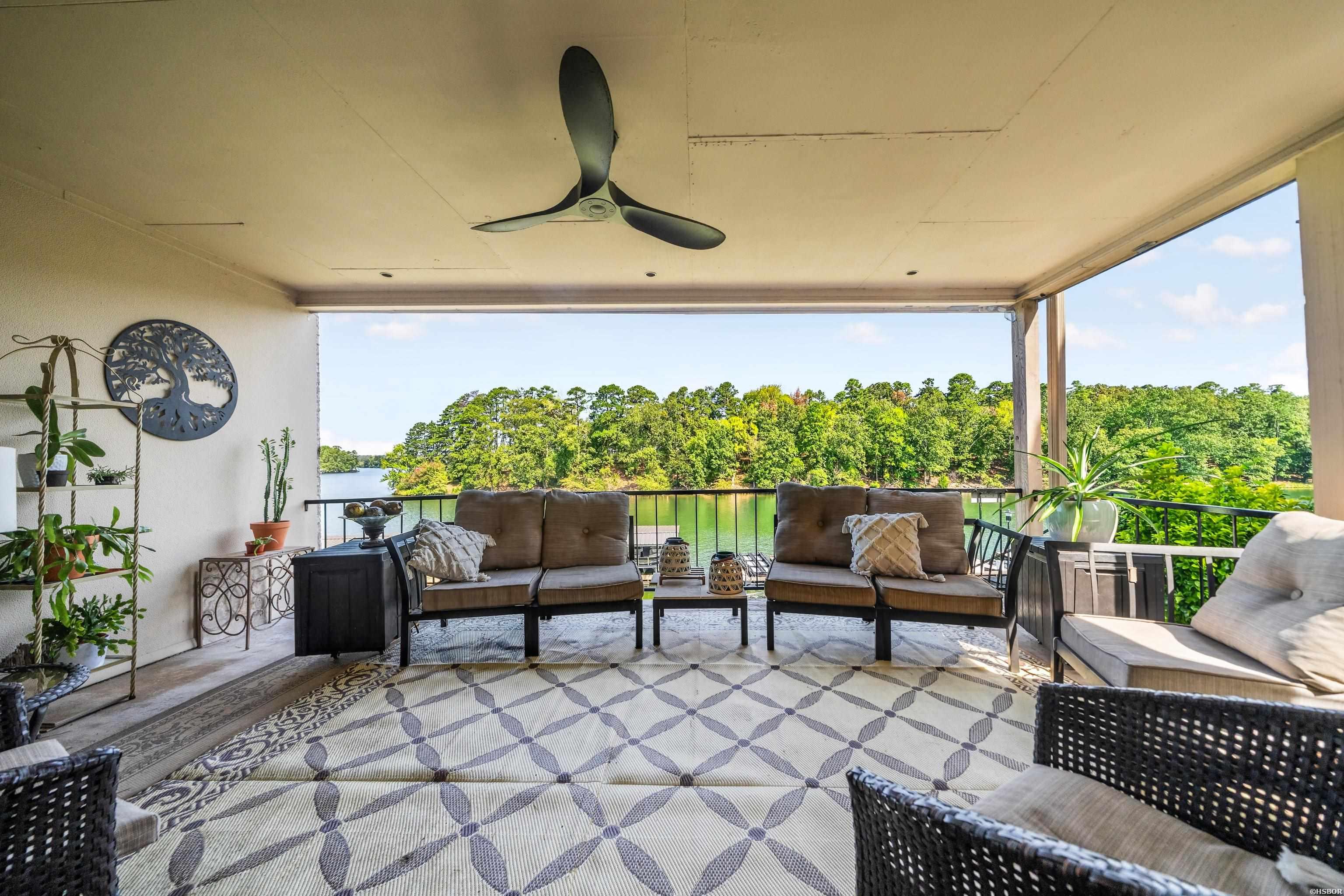 1222 Twin Points Property Photo 2