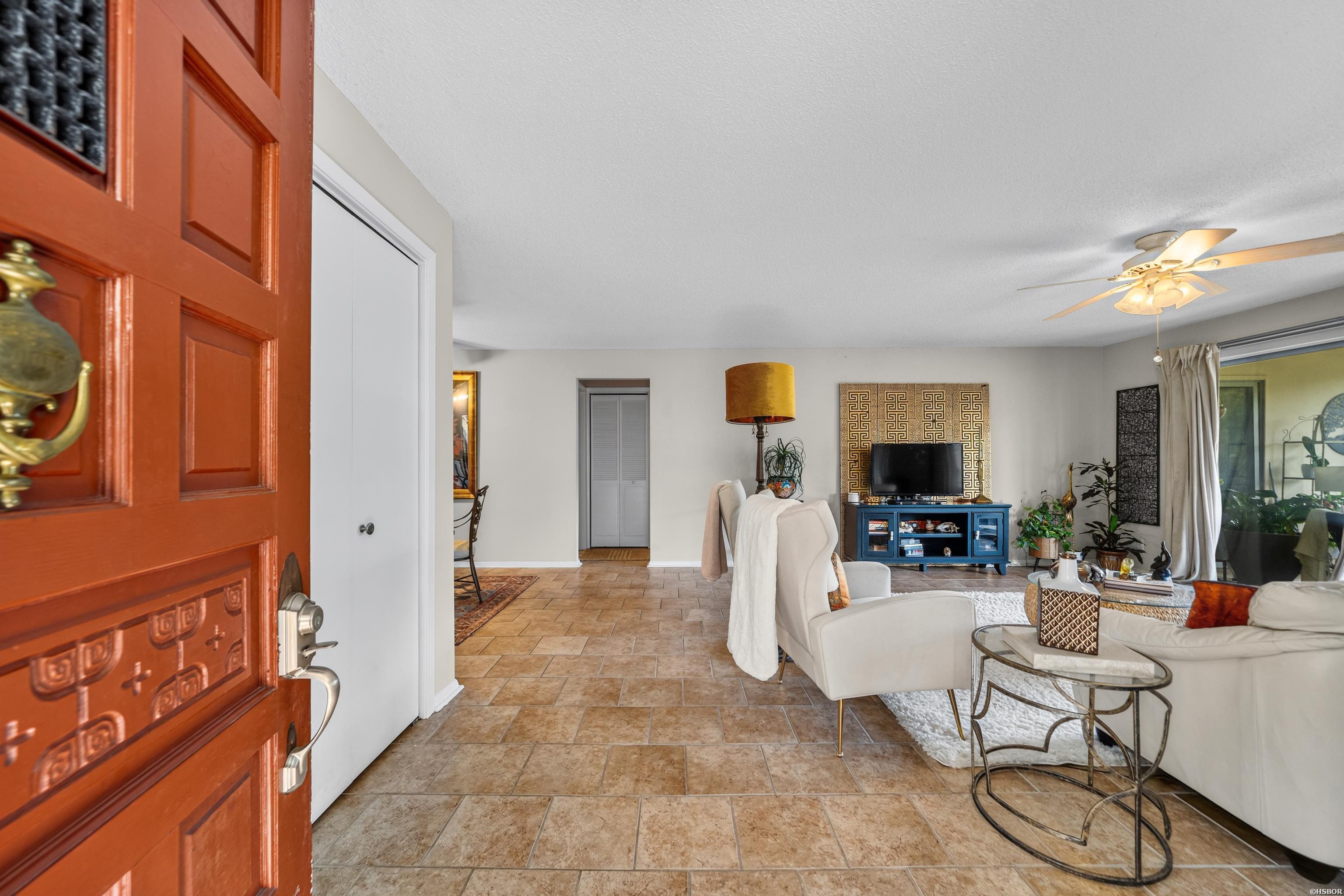 1222 Twin Points Property Photo 3