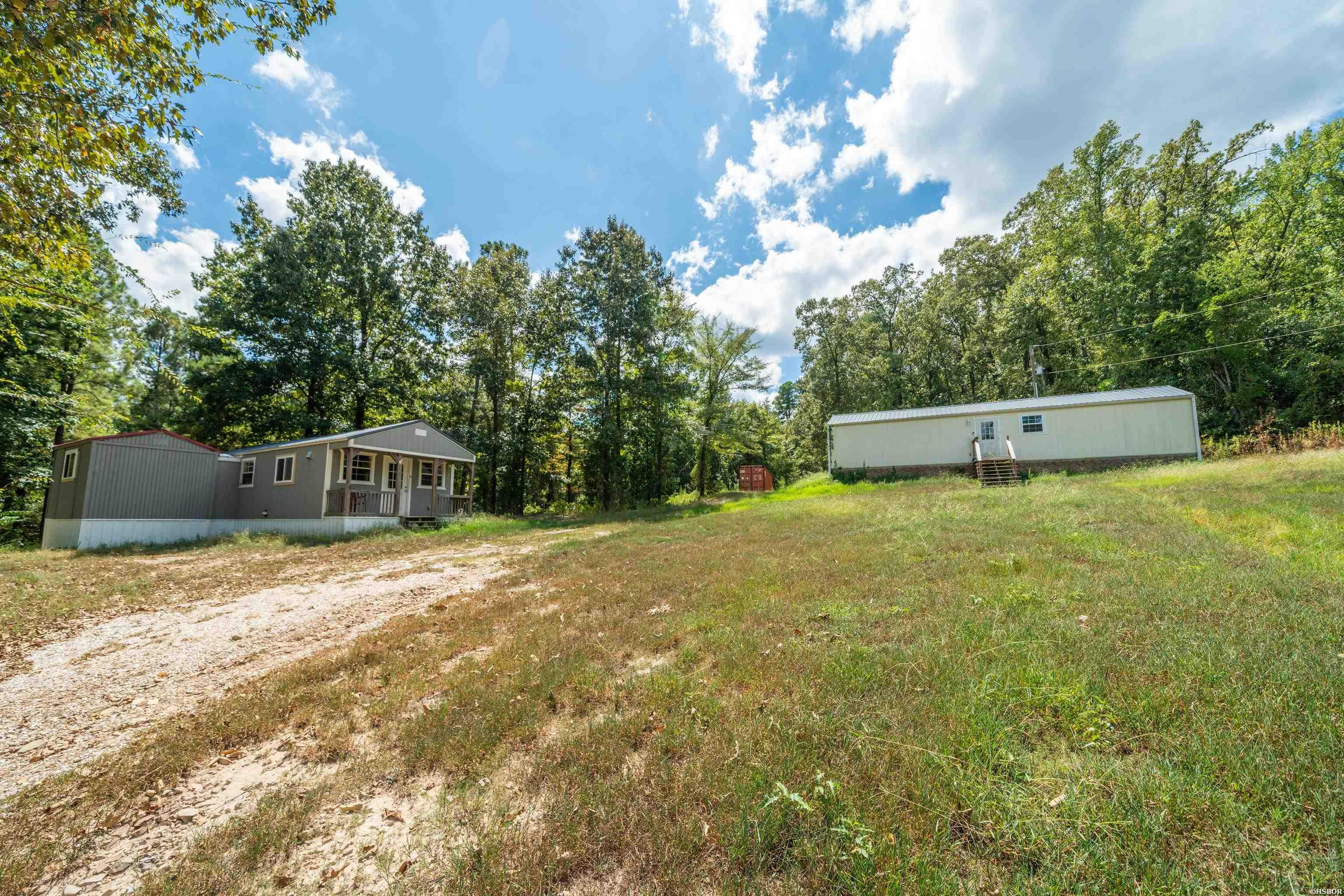 701 PEACH Drive Property Photo 1