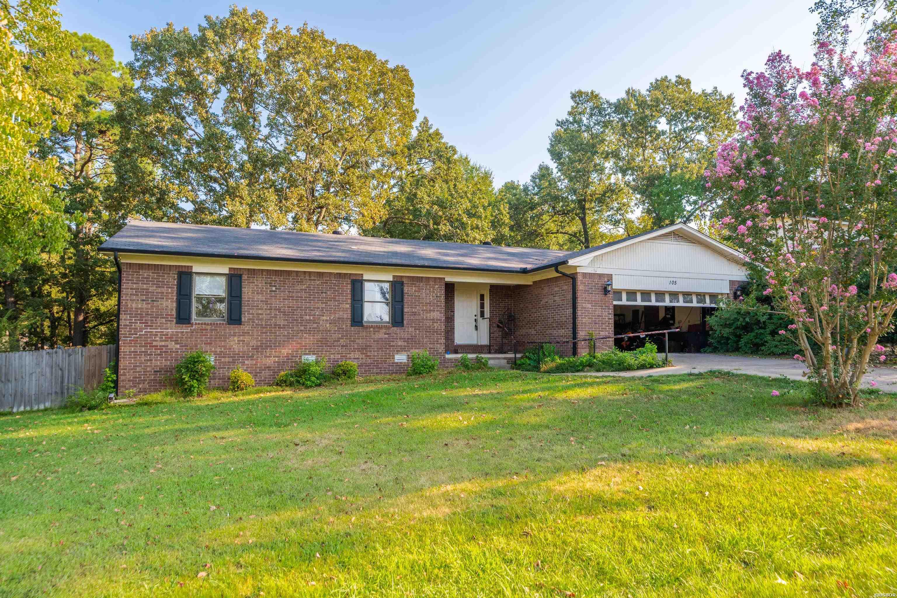 105 Chase Place Property Photo 2