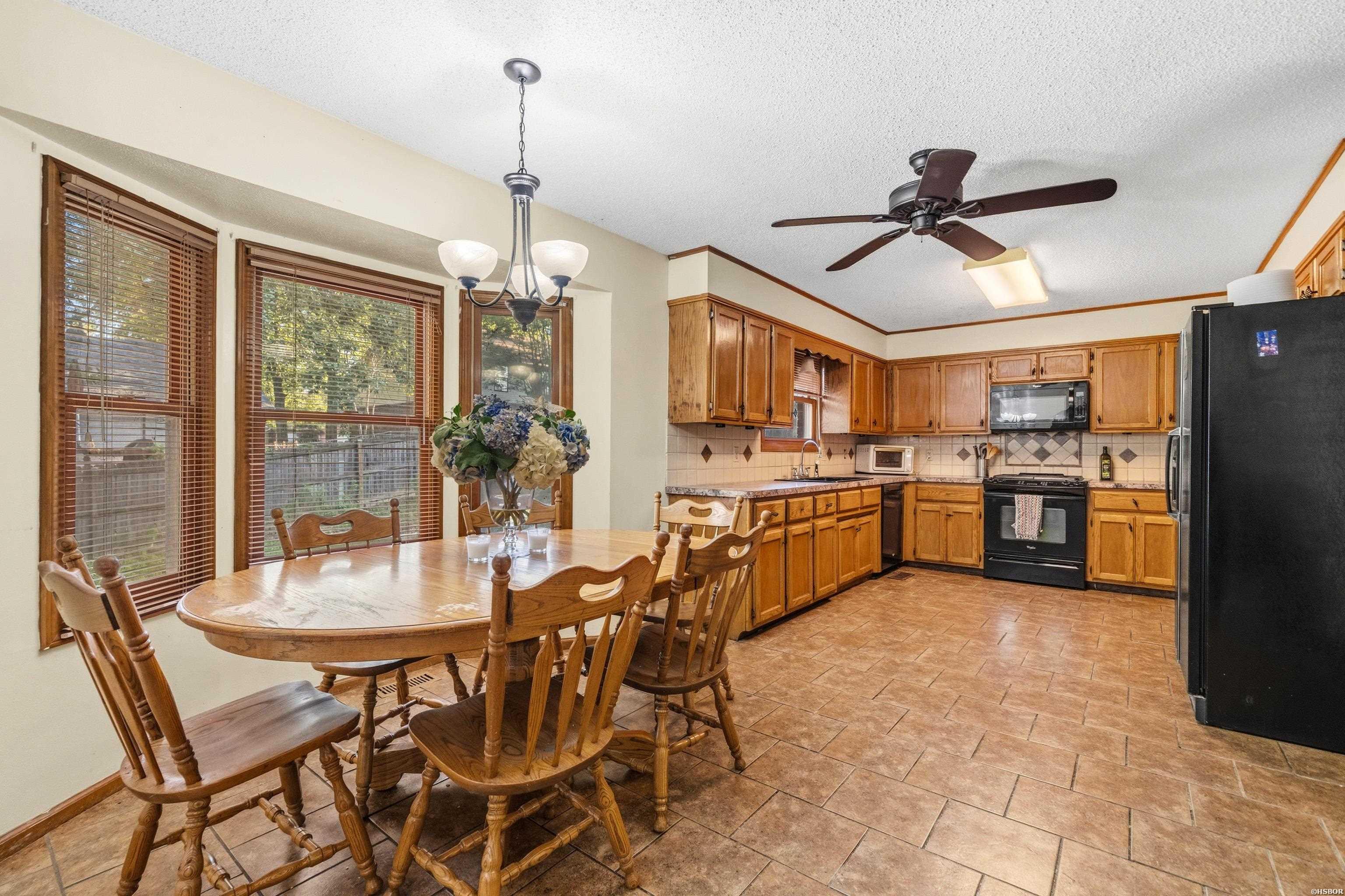 105 Chase Place Property Photo 10