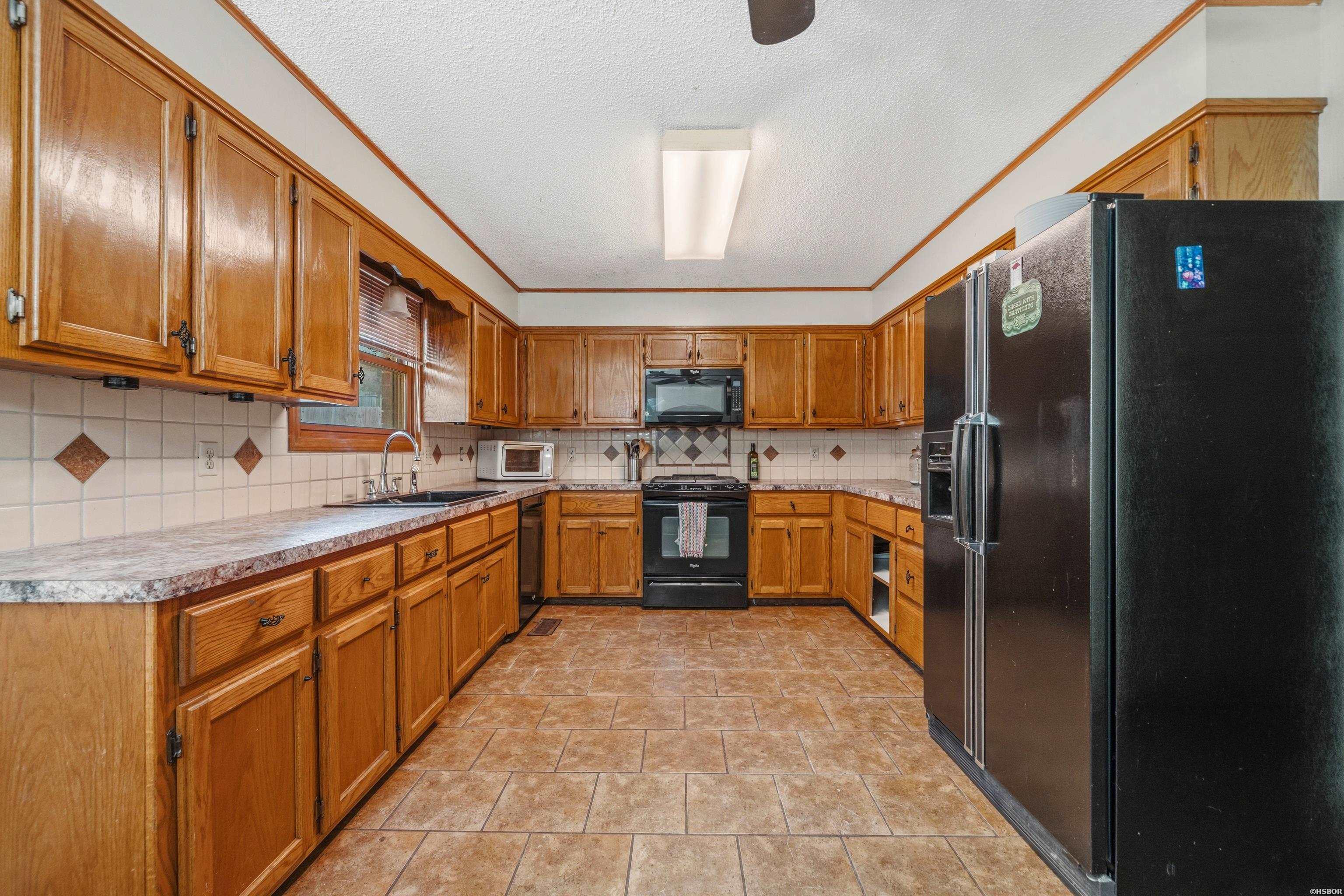 105 Chase Place Property Photo 11