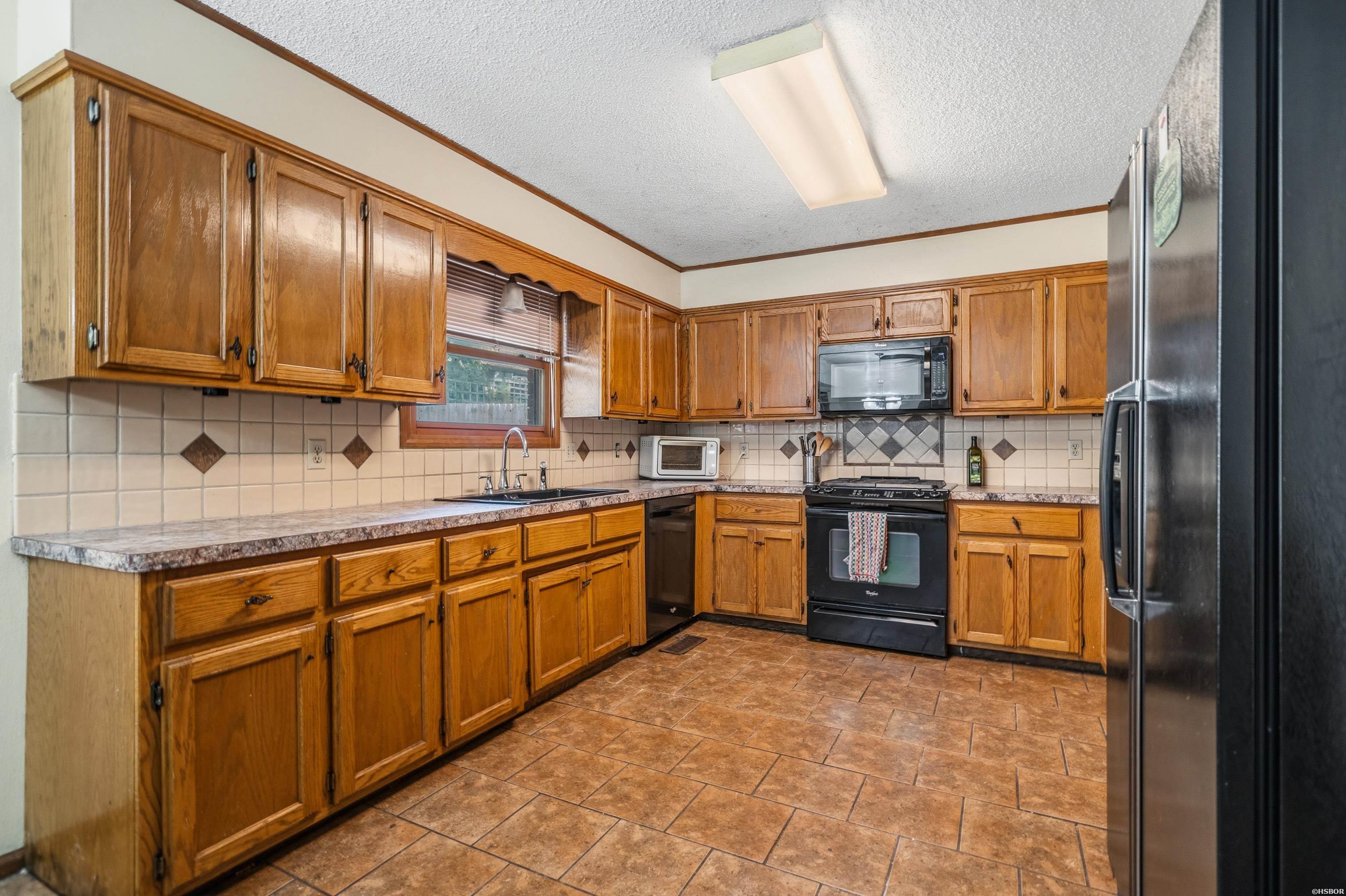 105 Chase Place Property Photo 12