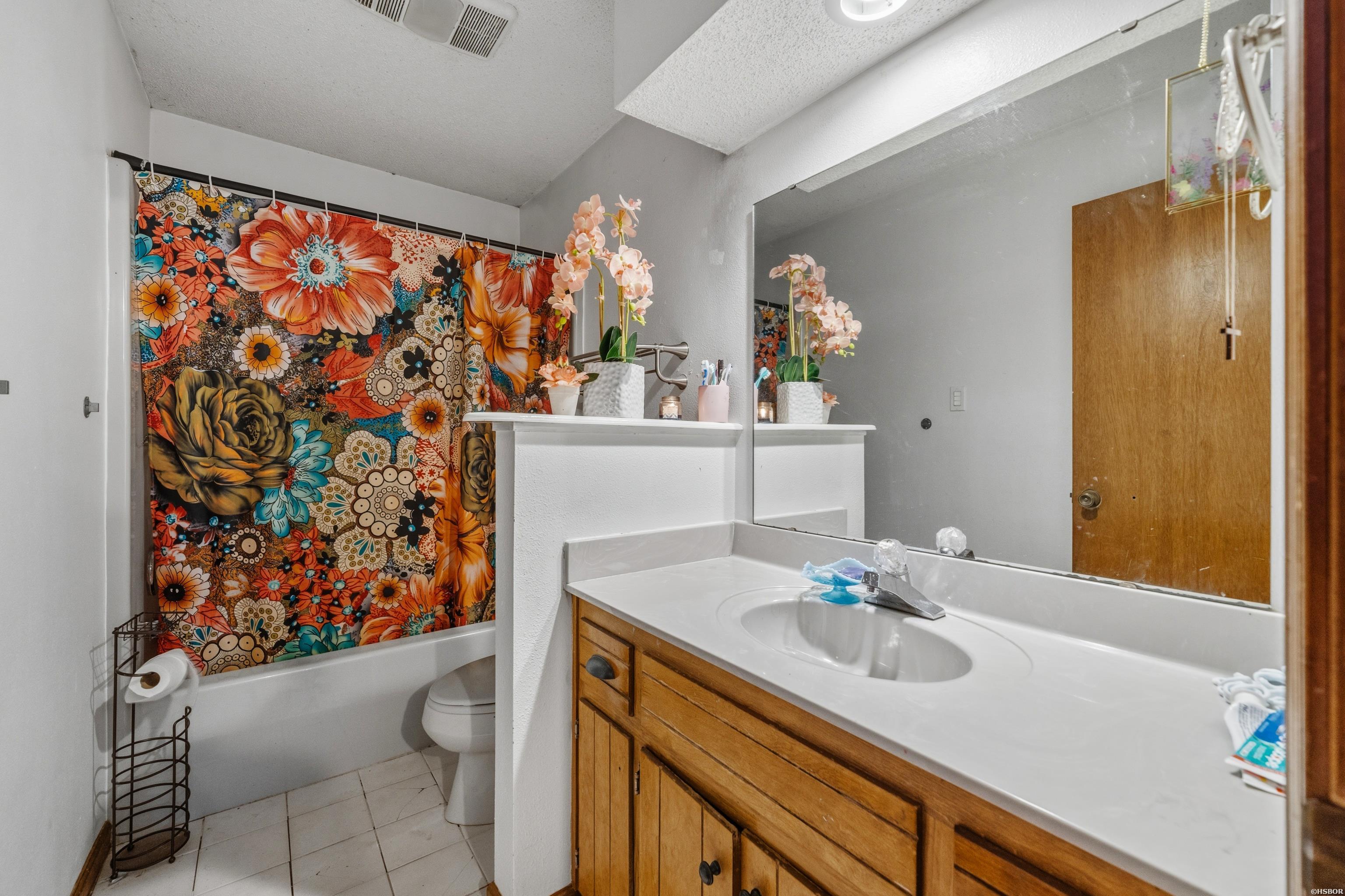 105 Chase Place Property Photo 28