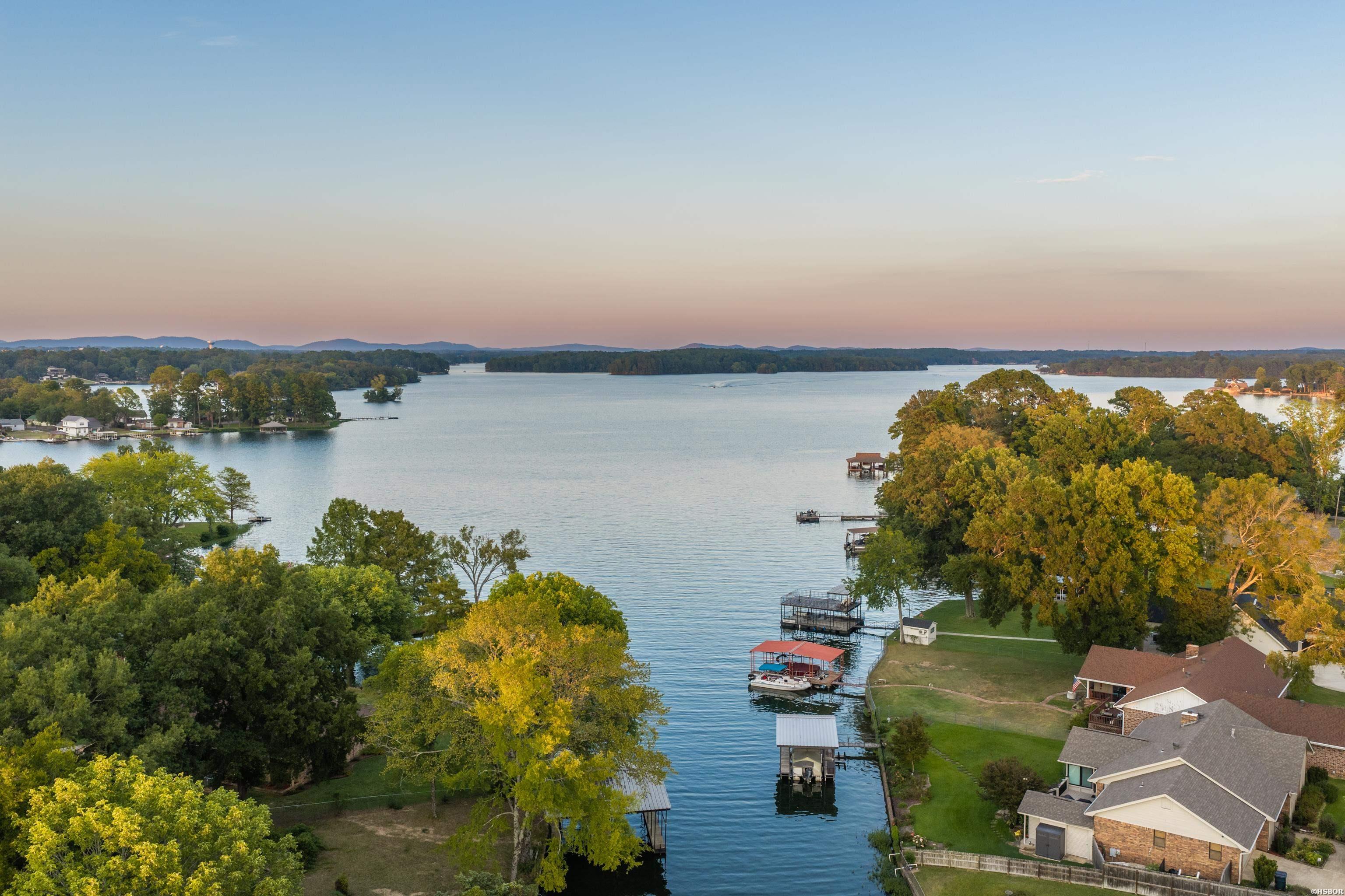 159 Wyatt Cove Property Photo 4