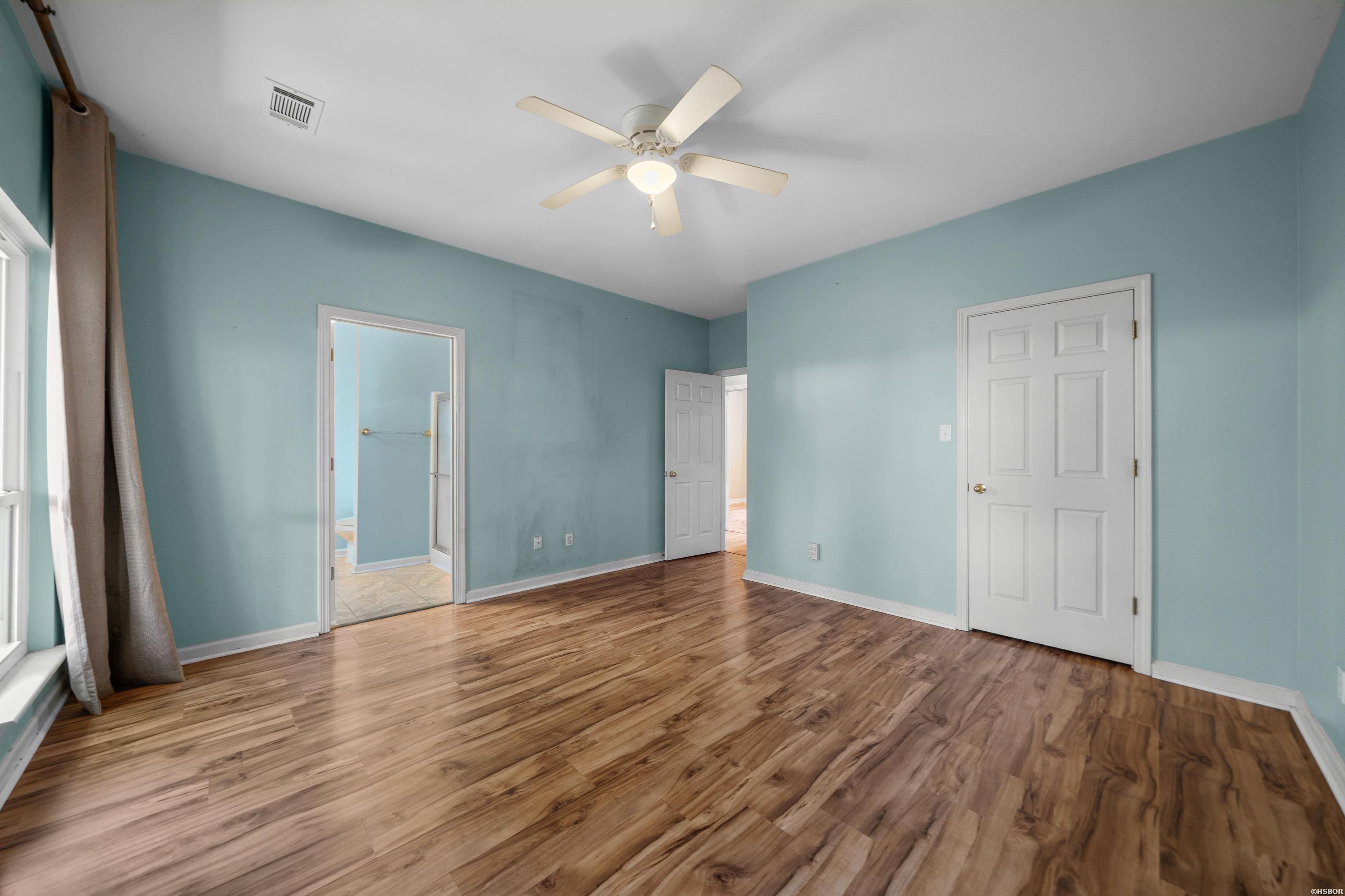 159 Wyatt Cove Property Photo 8
