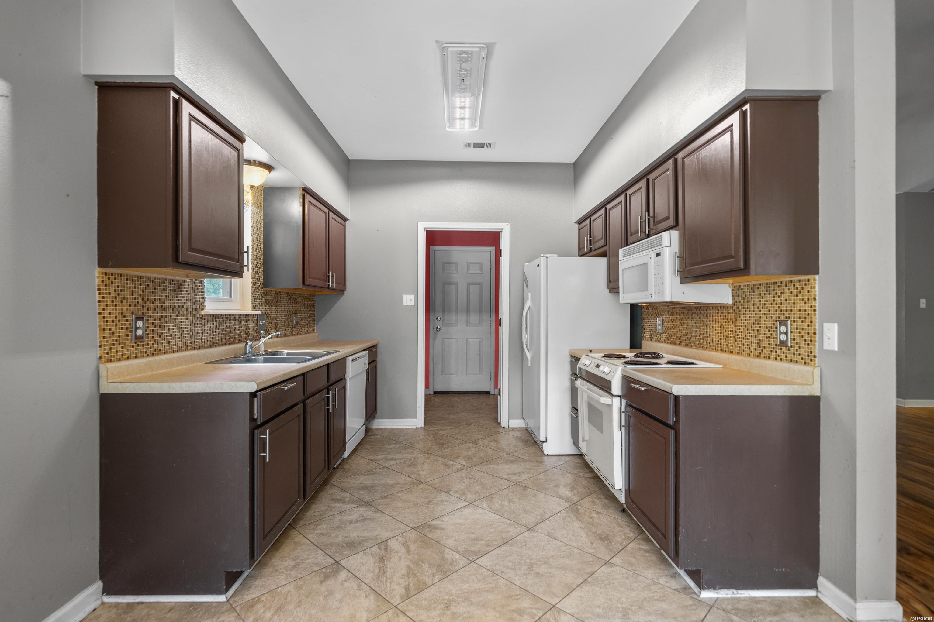 159 Wyatt Cove Property Photo 16