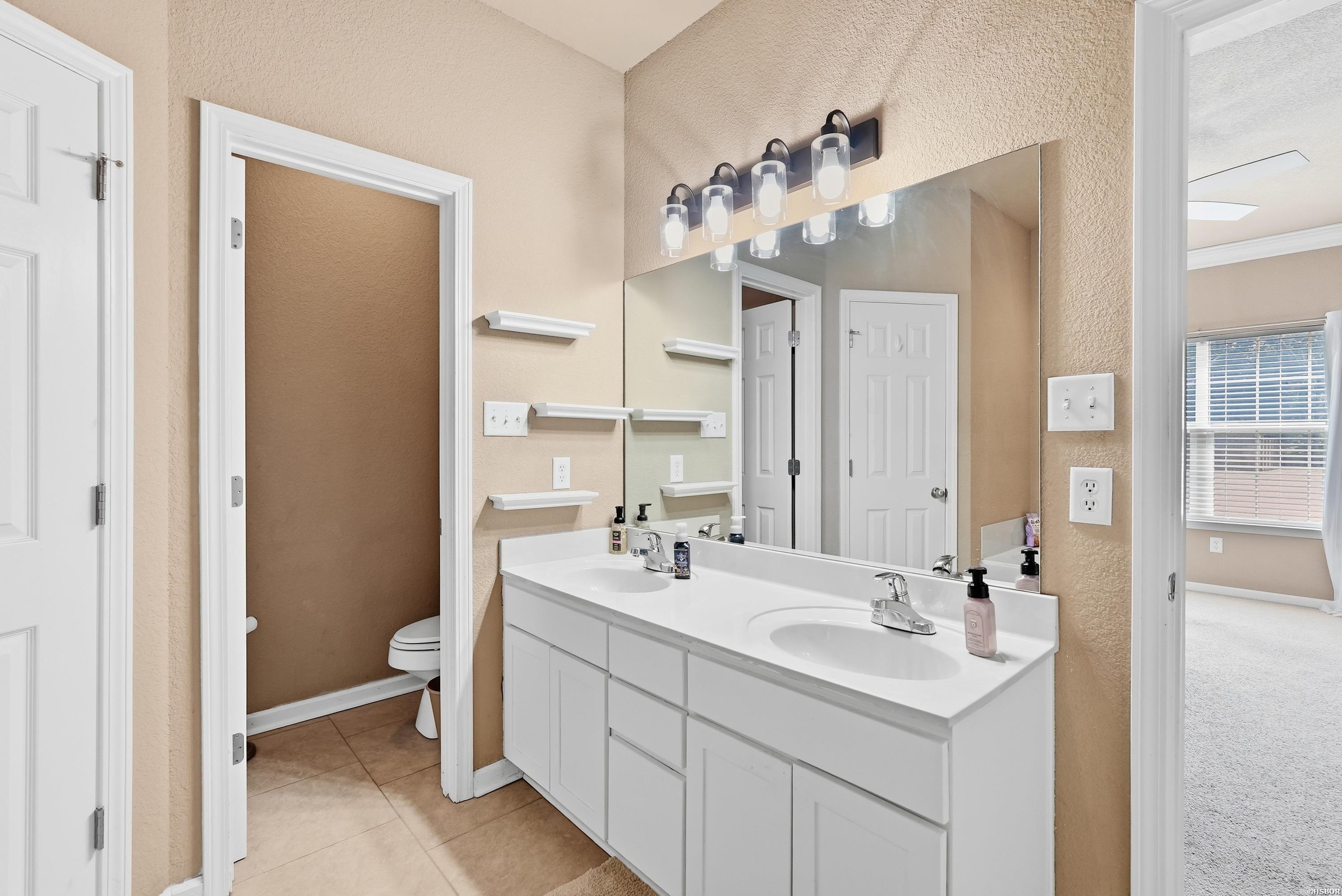 1710 Royal Oaks Drive Property Photo 22