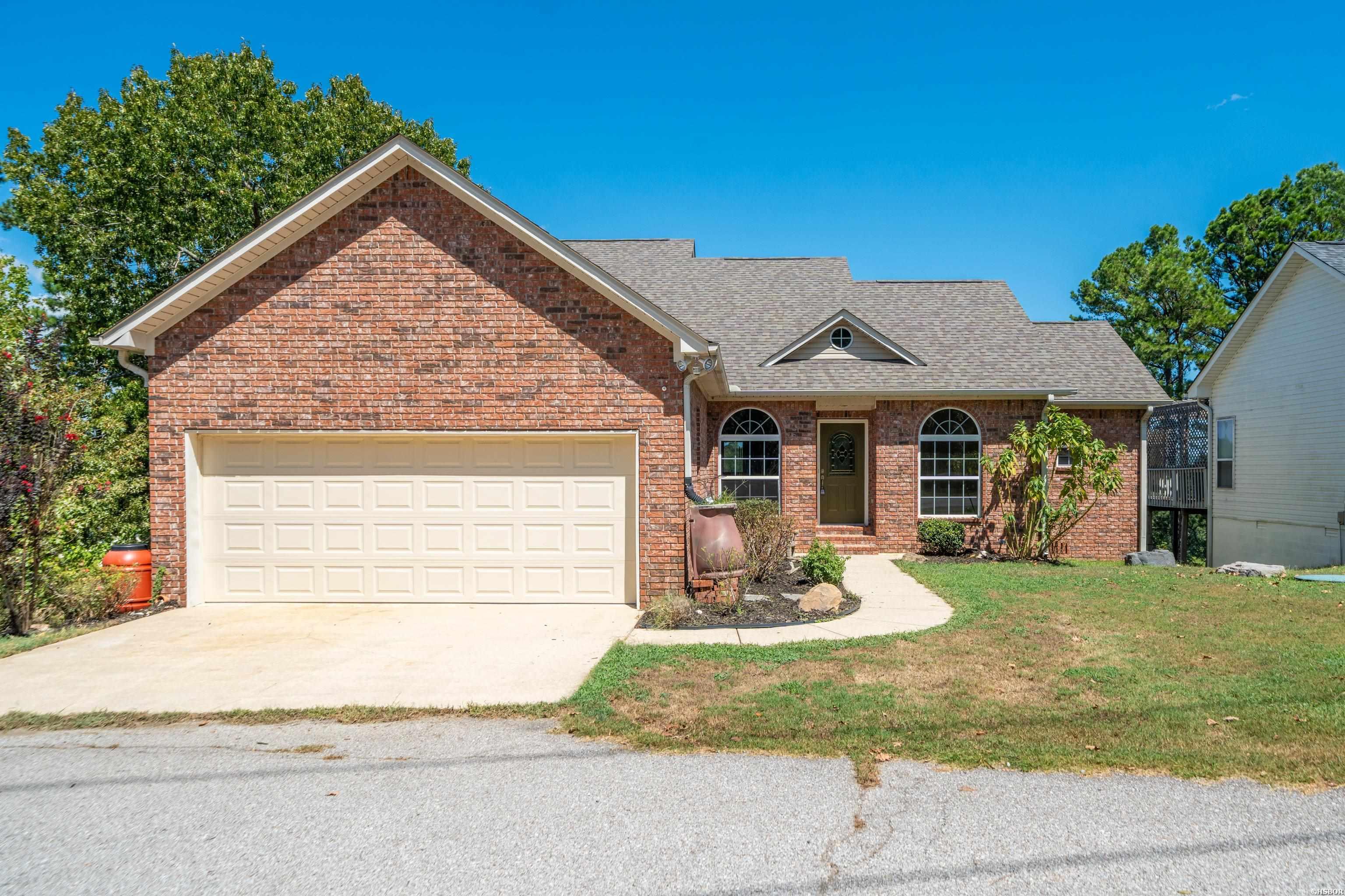 104 Waterfront Court Property Photo 4
