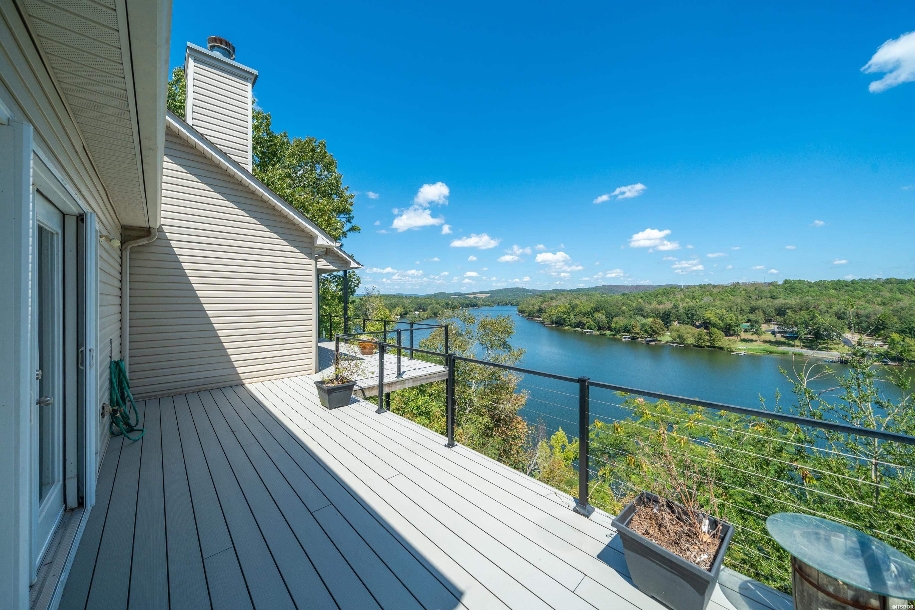 104 Waterfront Court Property Photo 37