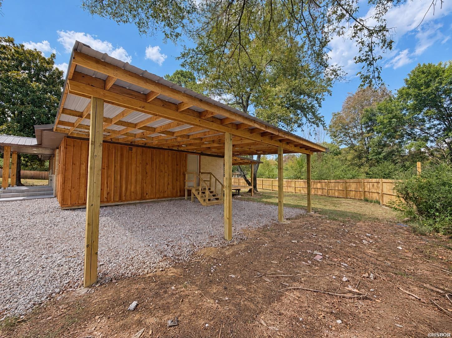 105 Edna Drive Property Photo 4
