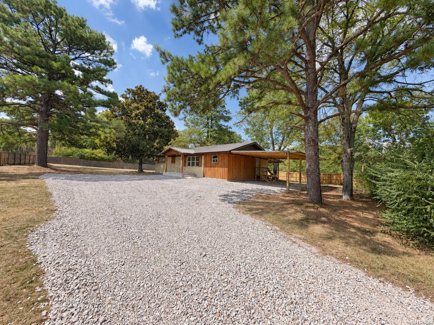 105 Edna Drive Property Photo 6