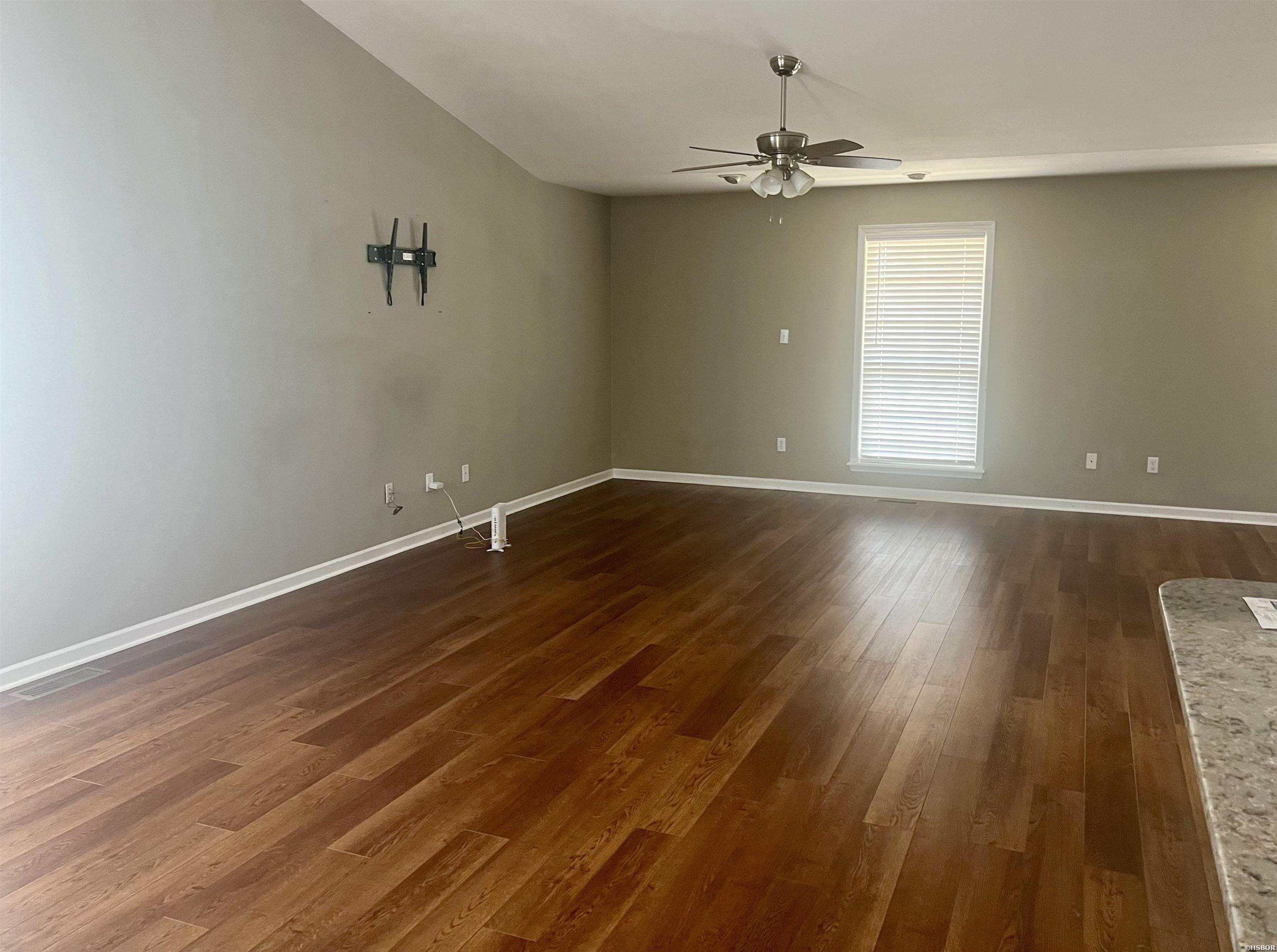 204 Bumble Bee Property Photo 17