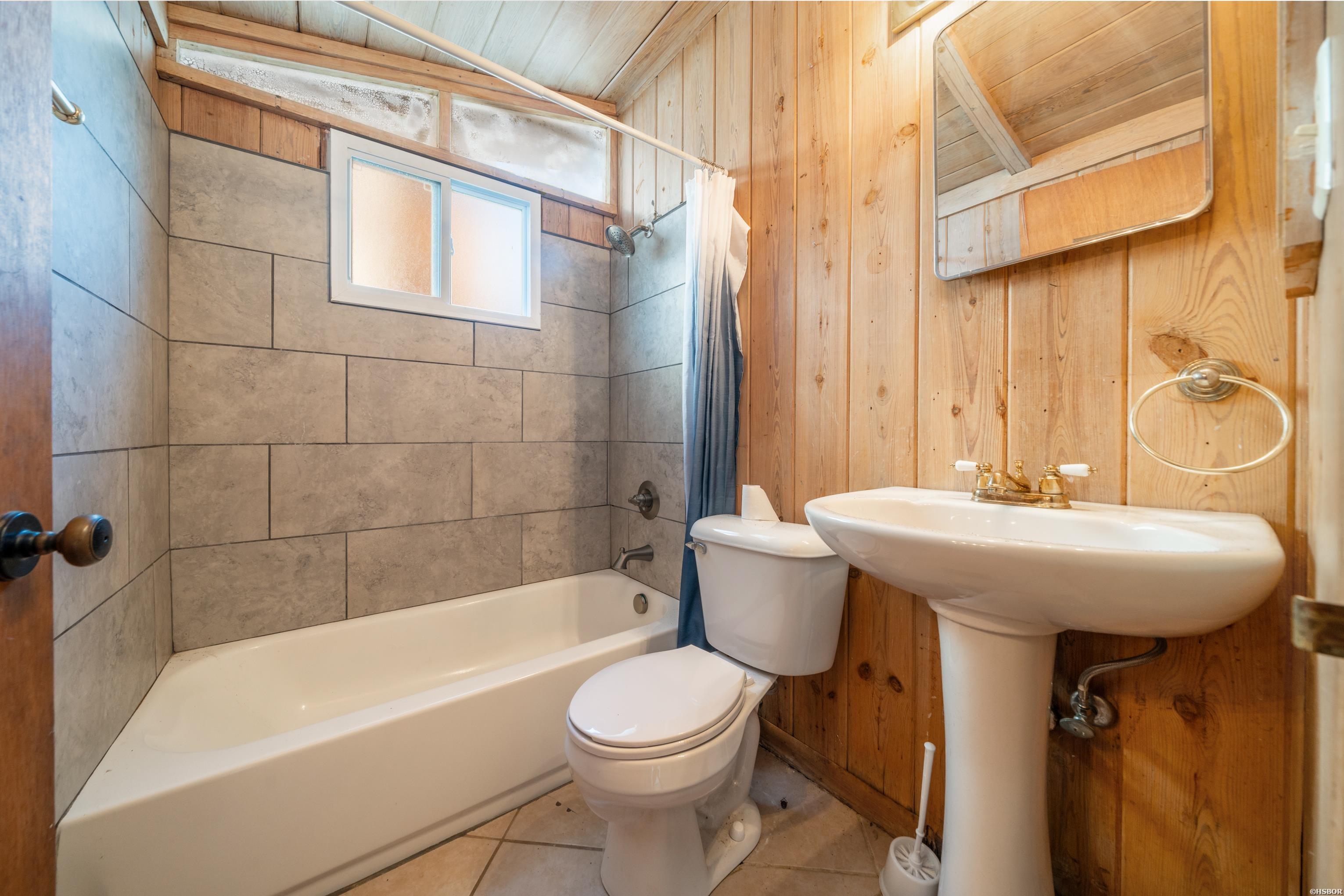 1208 Twin Points Road Property Photo 13
