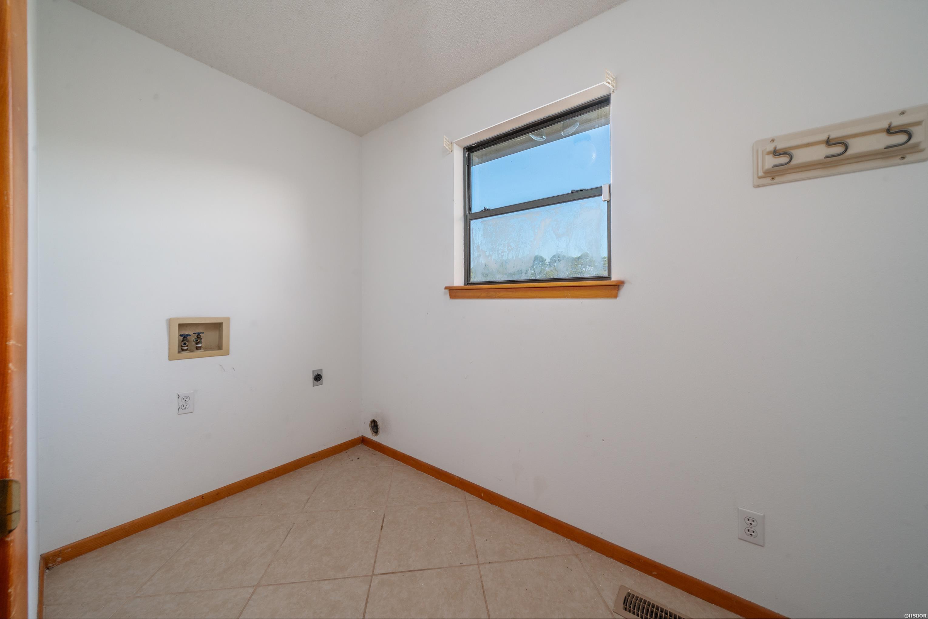 1208 Twin Points Road Property Photo 30