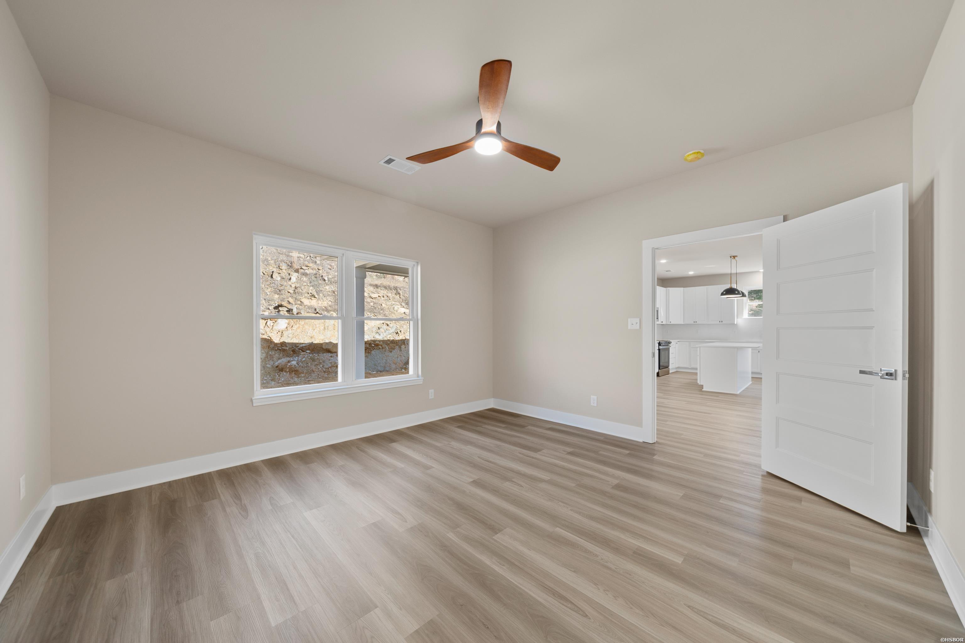 101 Sea Ray Cove Property Photo 22