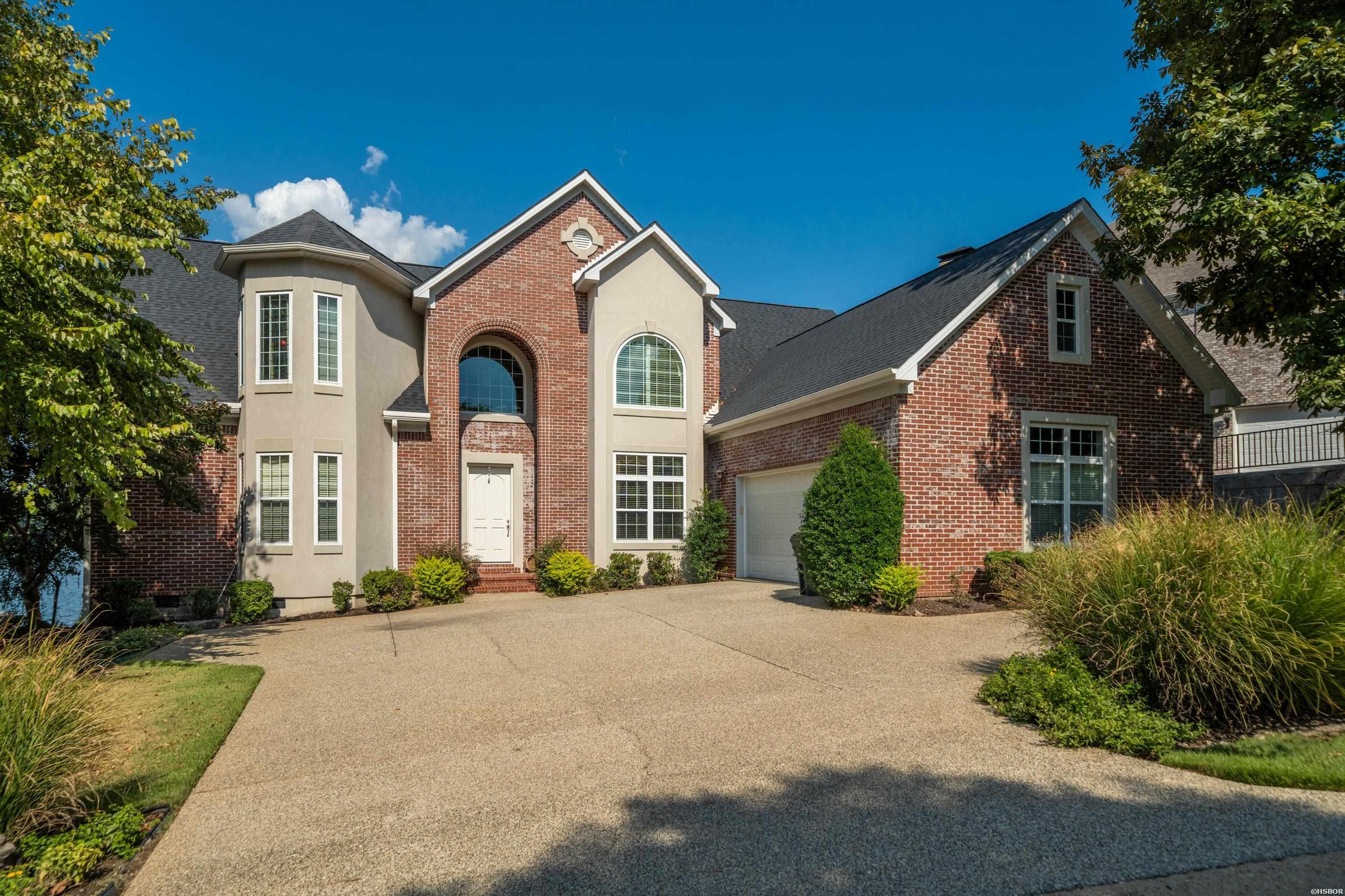 300 Osprey Point Property Photo 2