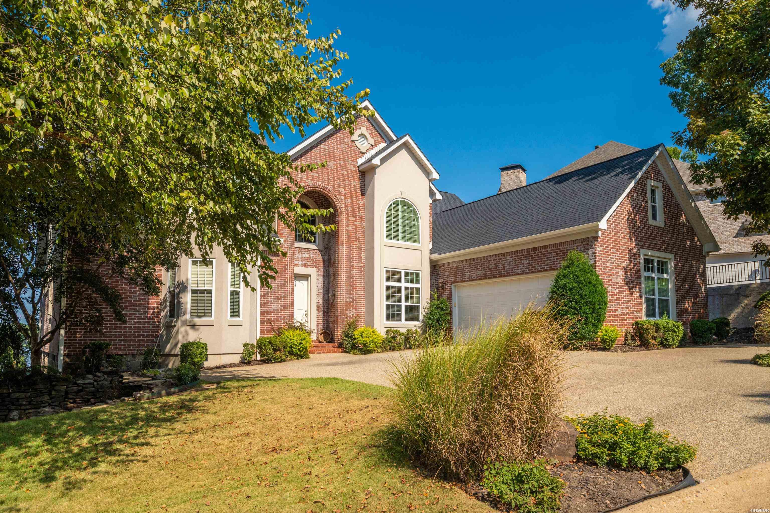 300 Osprey Point Property Photo 3