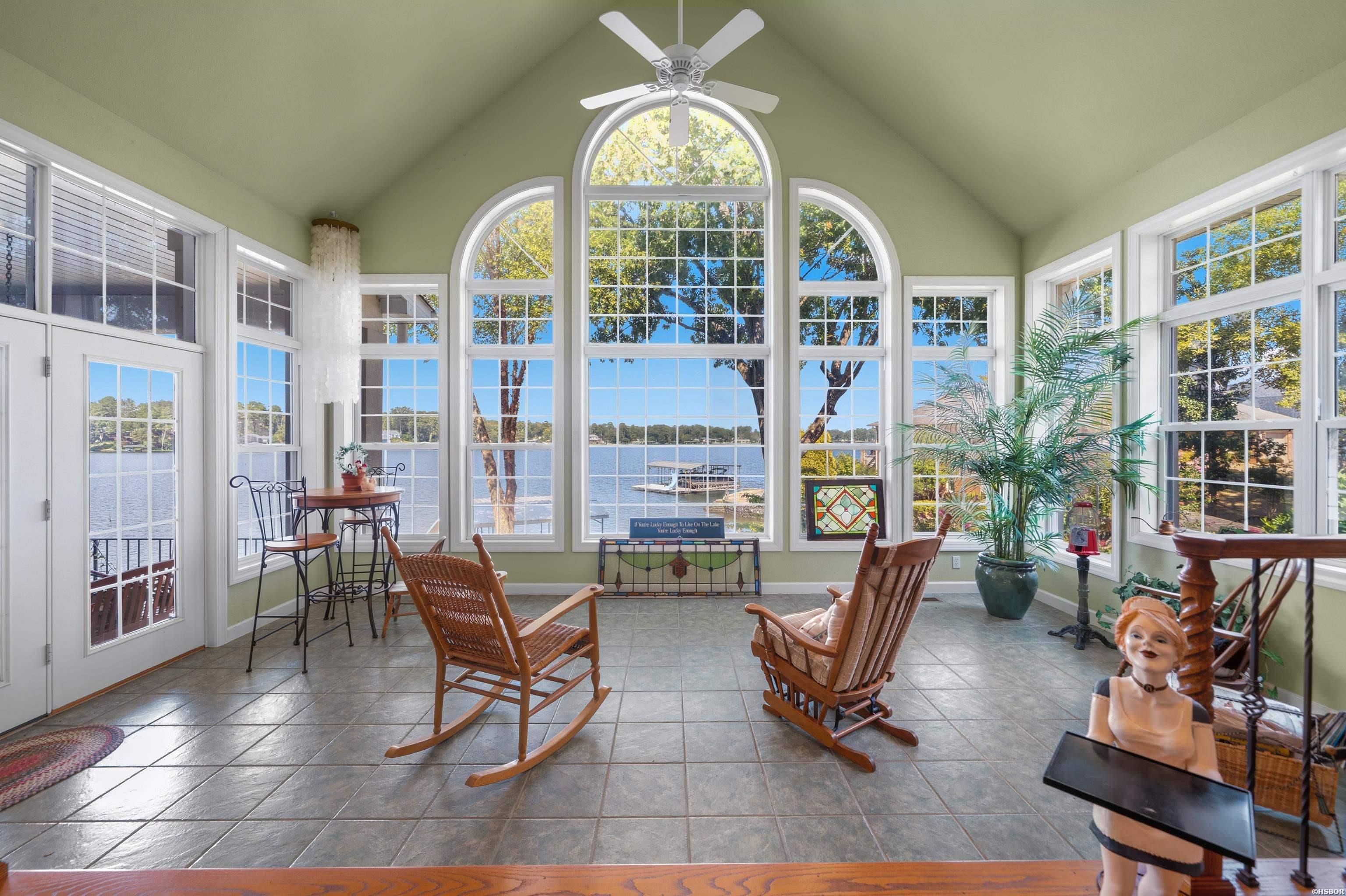 300 Osprey Point Property Photo 14