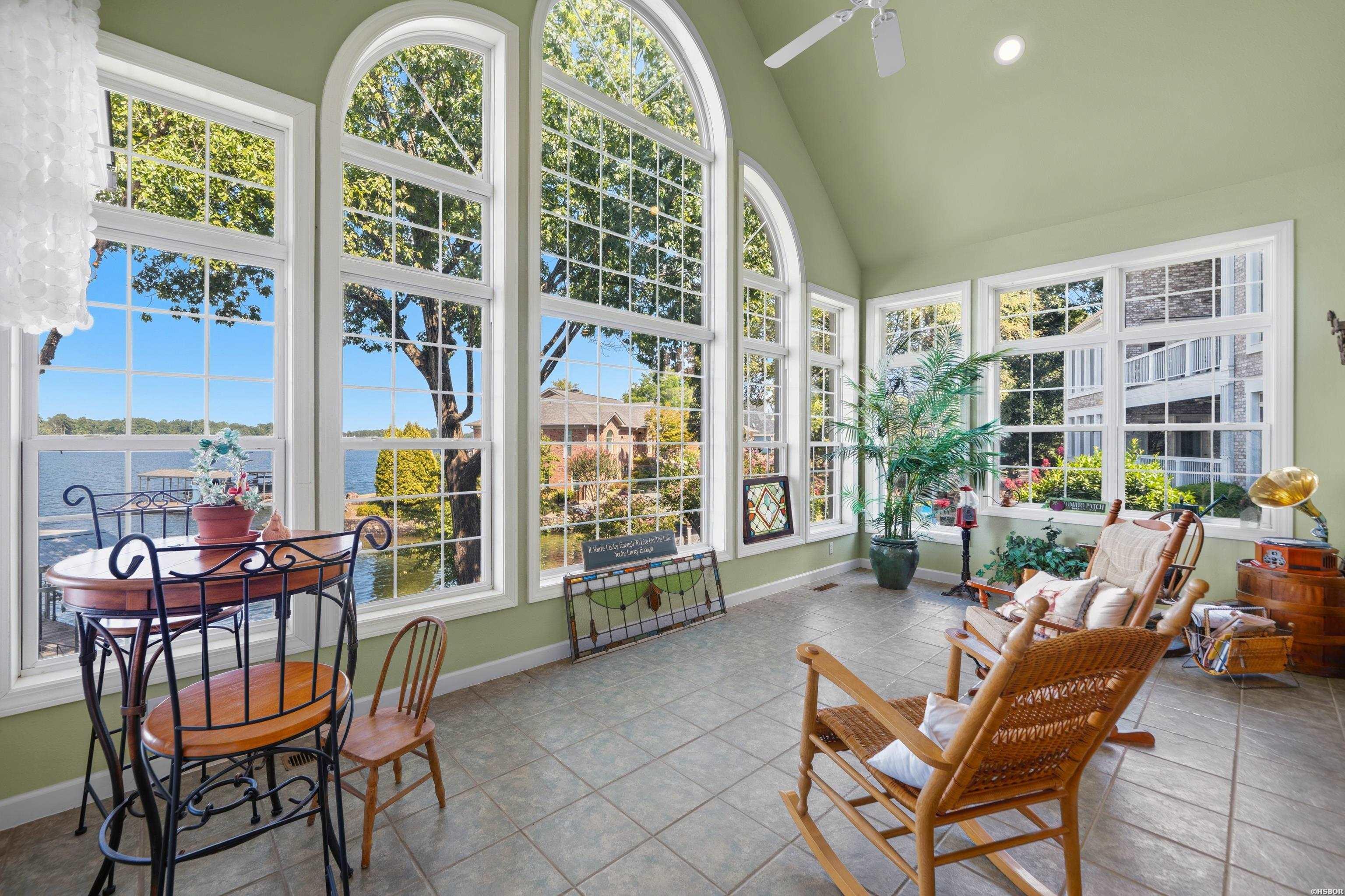 300 Osprey Point Property Photo 15