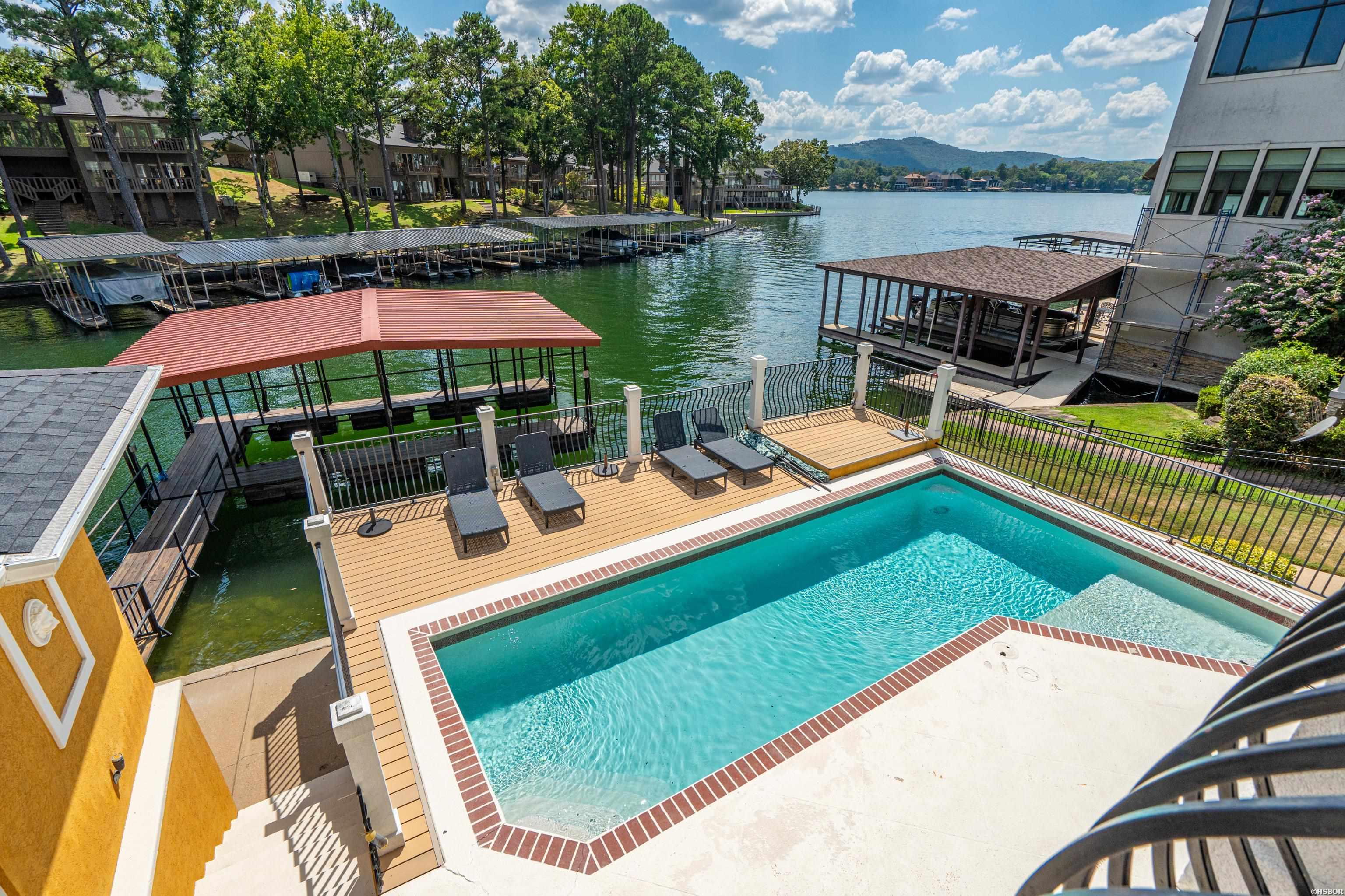 150 Catalina Circle Property Photo 1