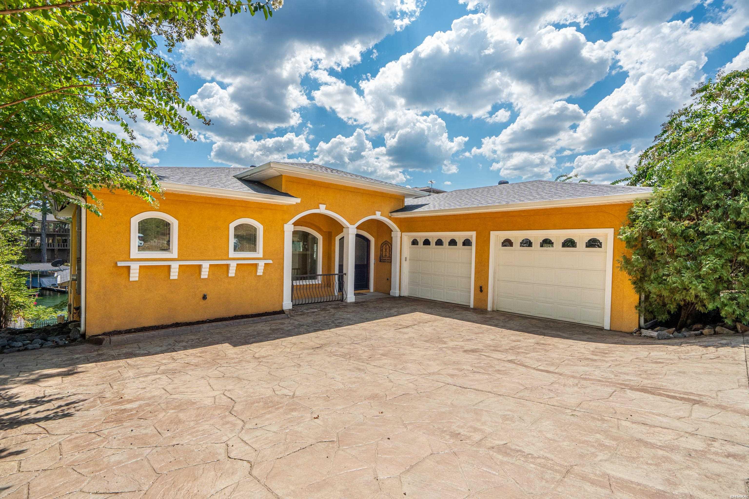 150 Catalina Circle Property Photo 4
