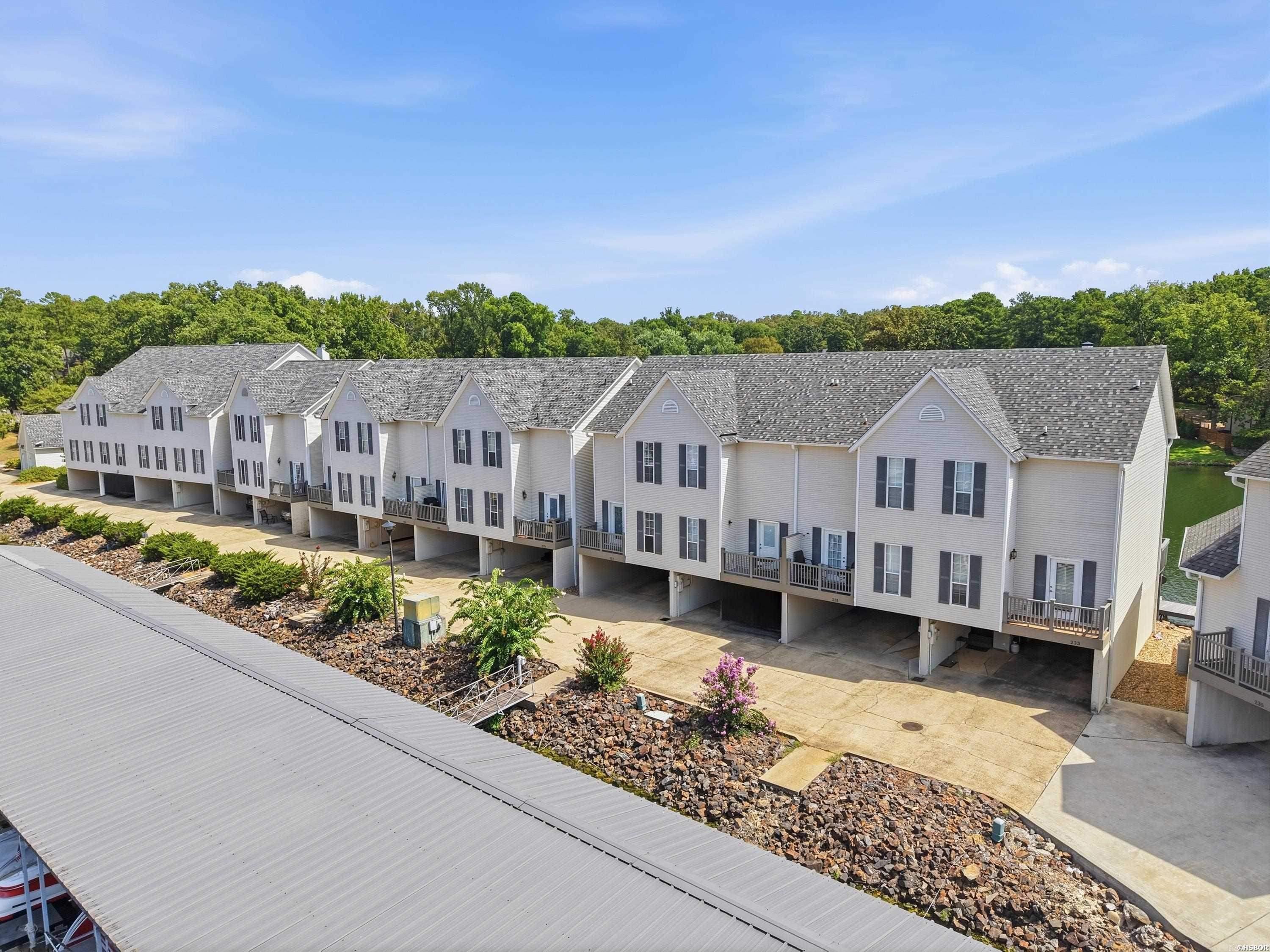 227 BAYSHORE Cove Property Photo 1