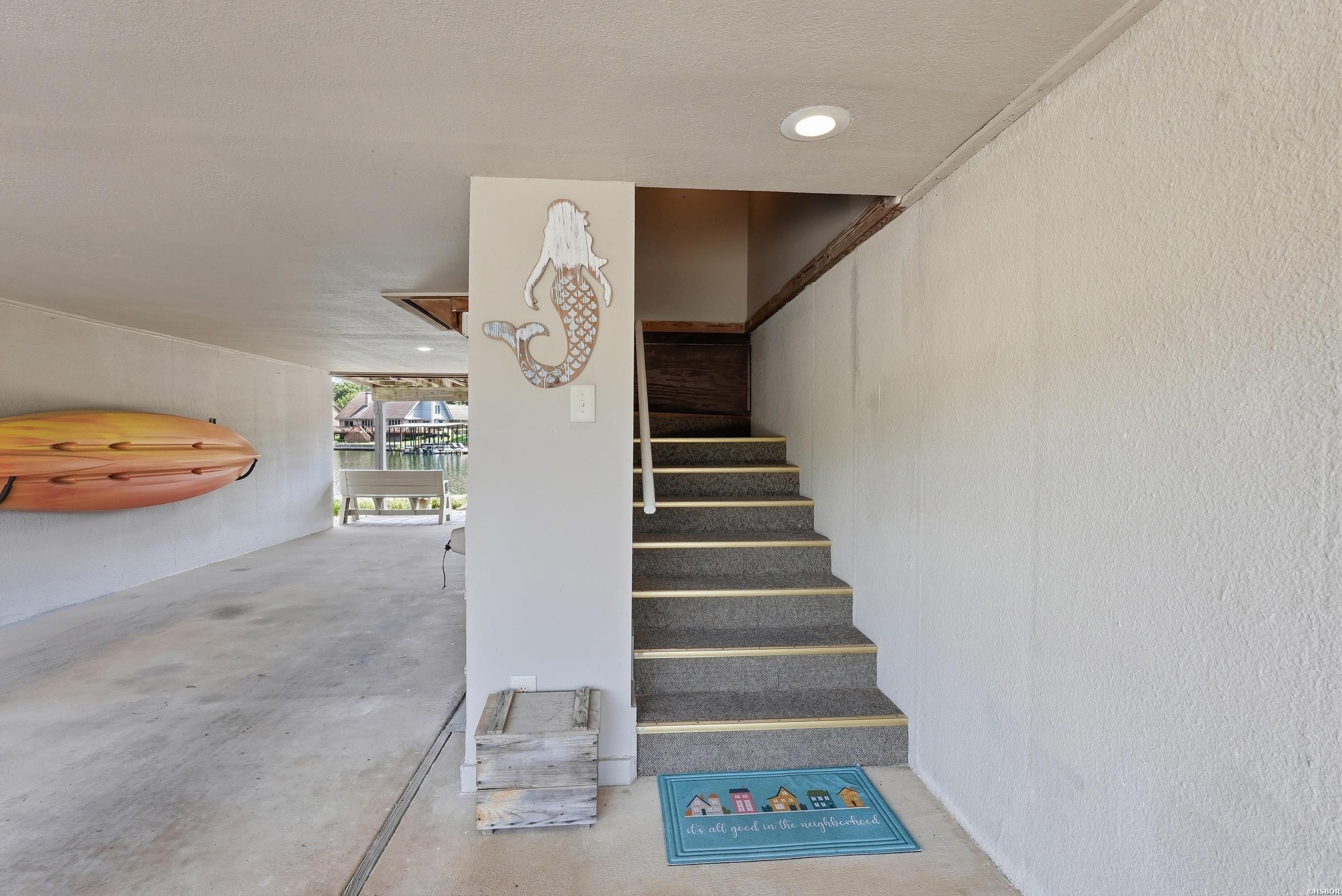 227 Bayshore Cove Property Photo 4