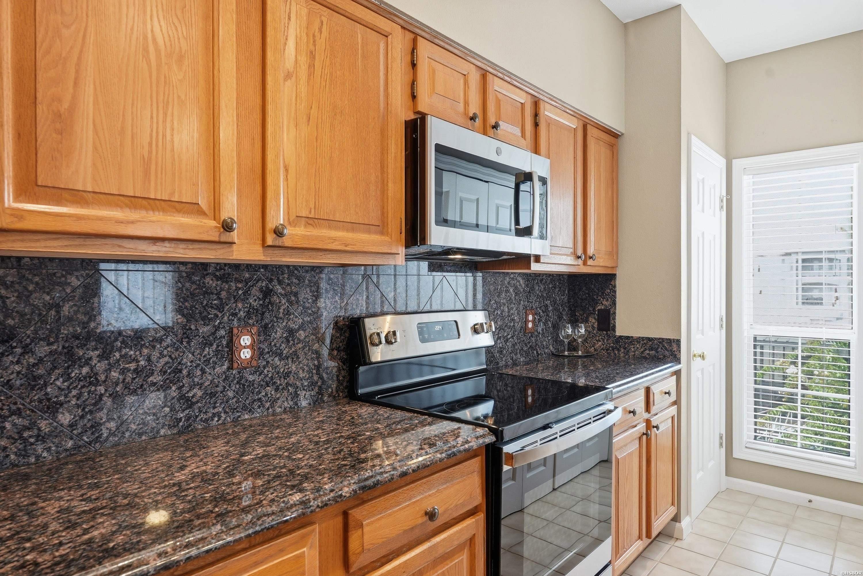 227 Bayshore Cove Property Photo 14