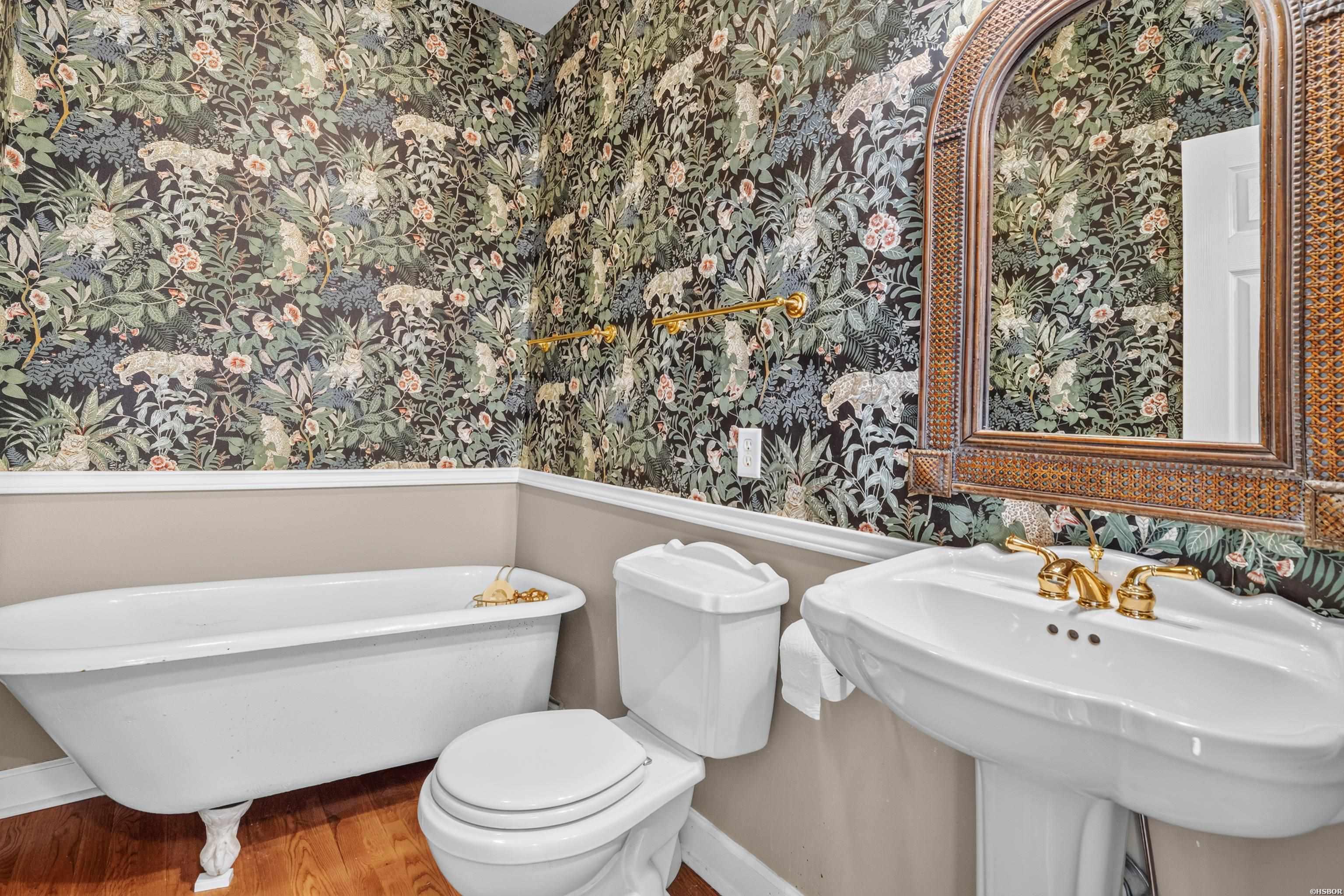 42200 Torrington Drive Property Photo 16
